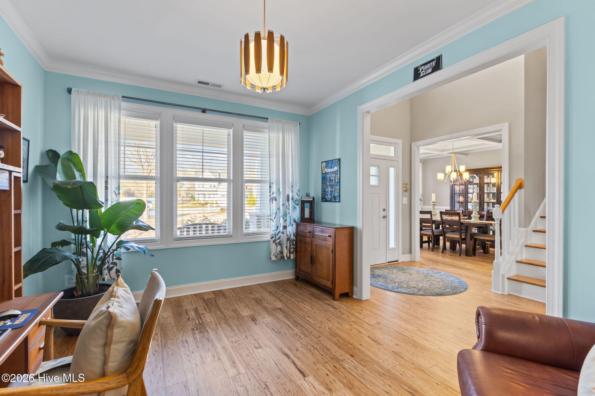 100560344 | Photo 49