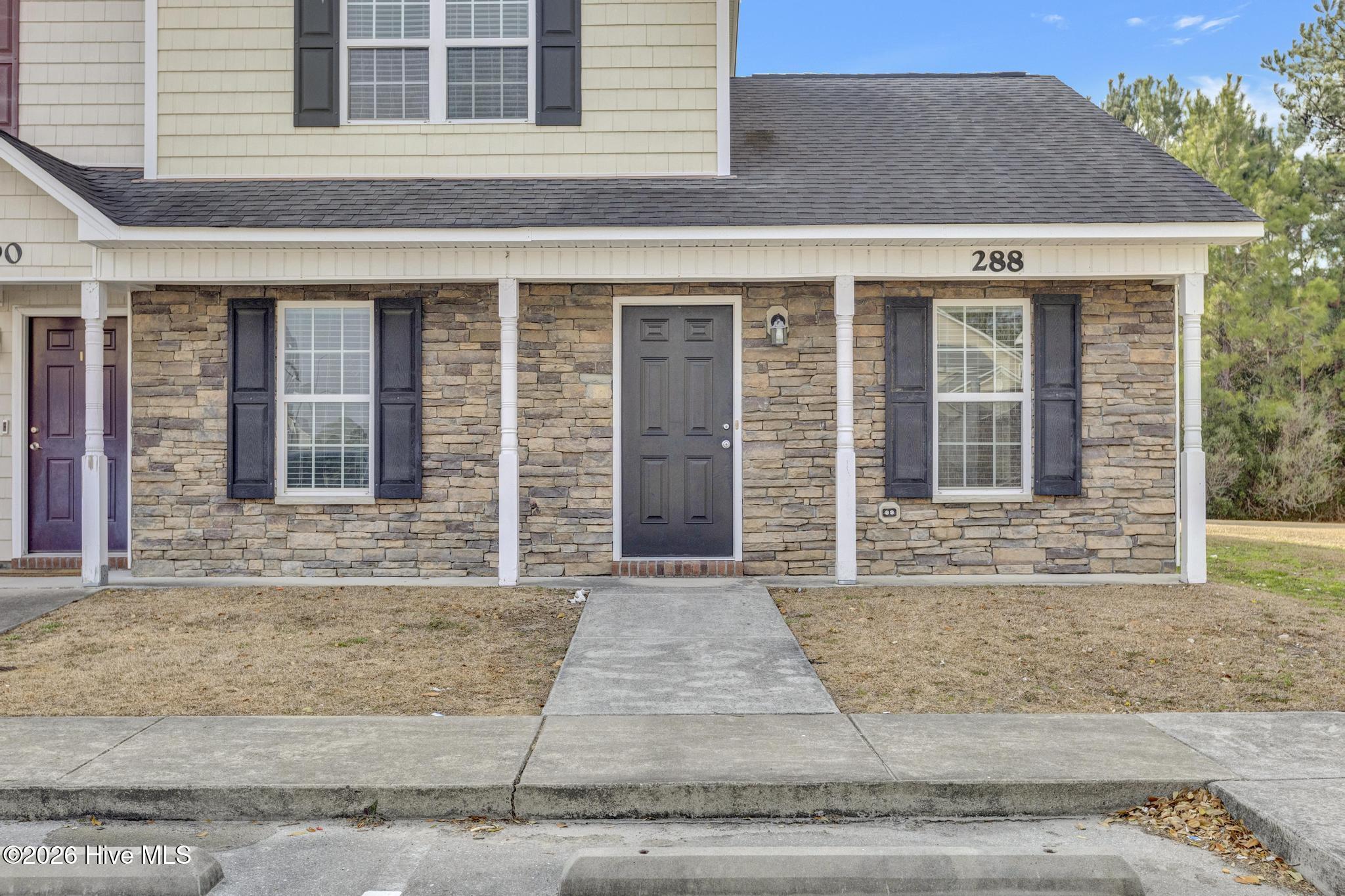 100567665 | Photo 20