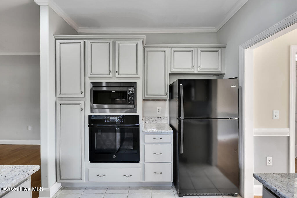 100558712 | Photo 10