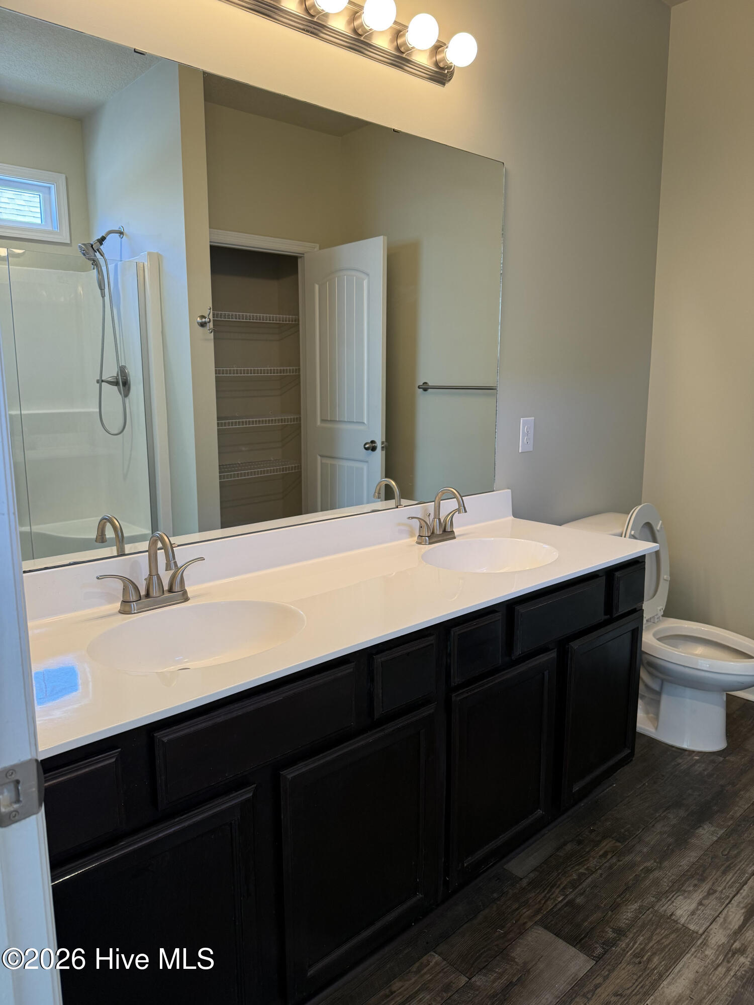 100553509 | Photo 13