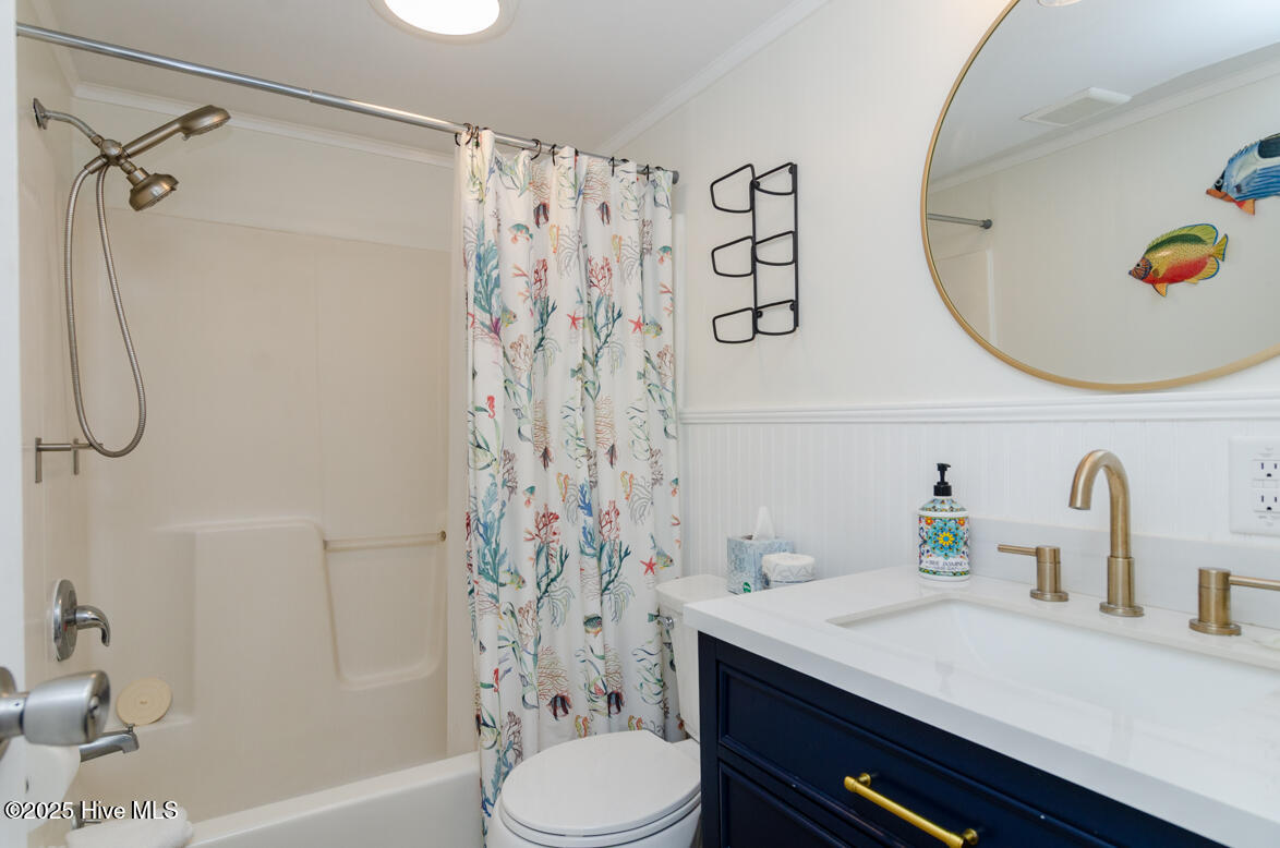 100564062 | Photo 26