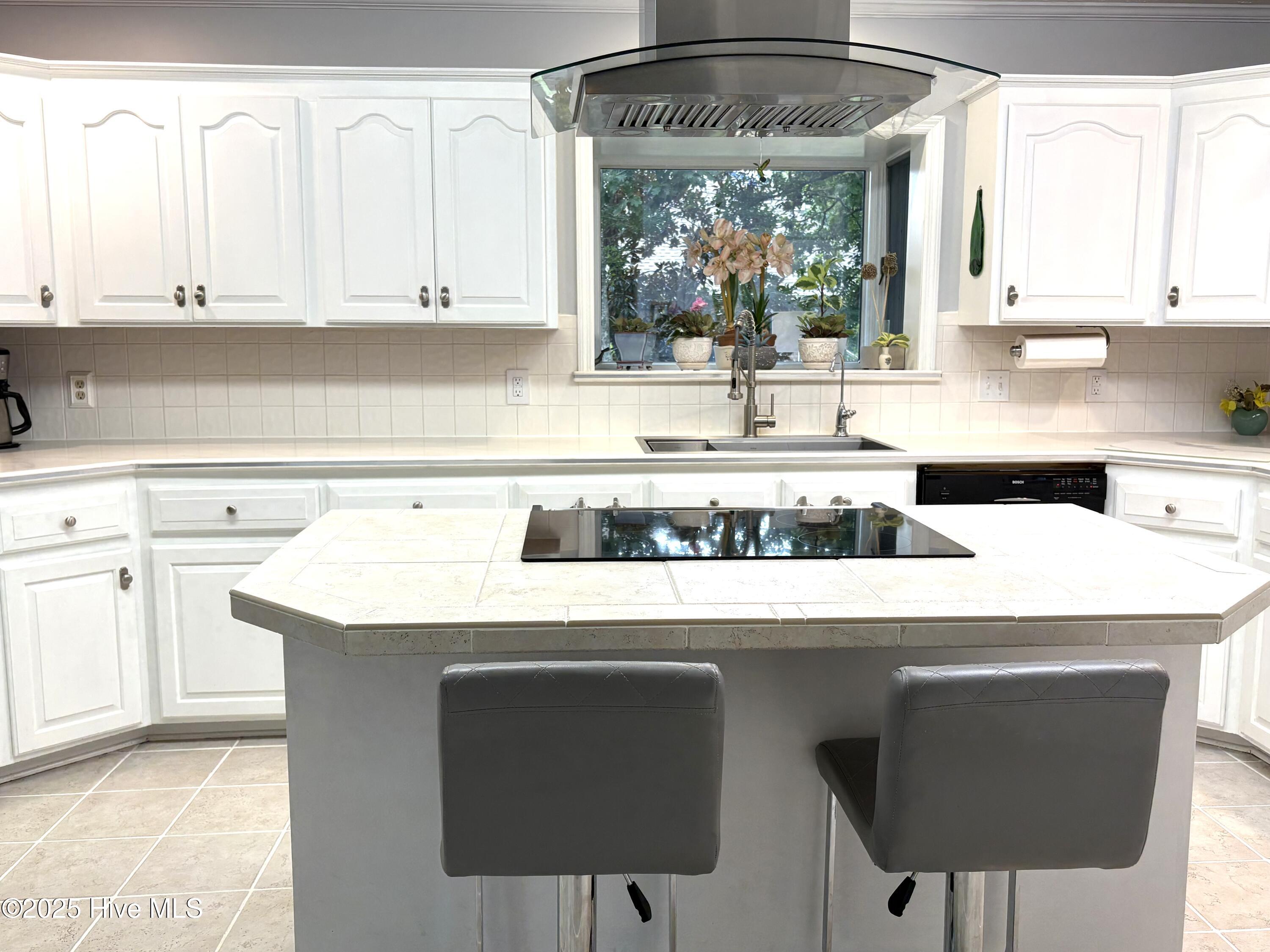 100524429 | Photo 26