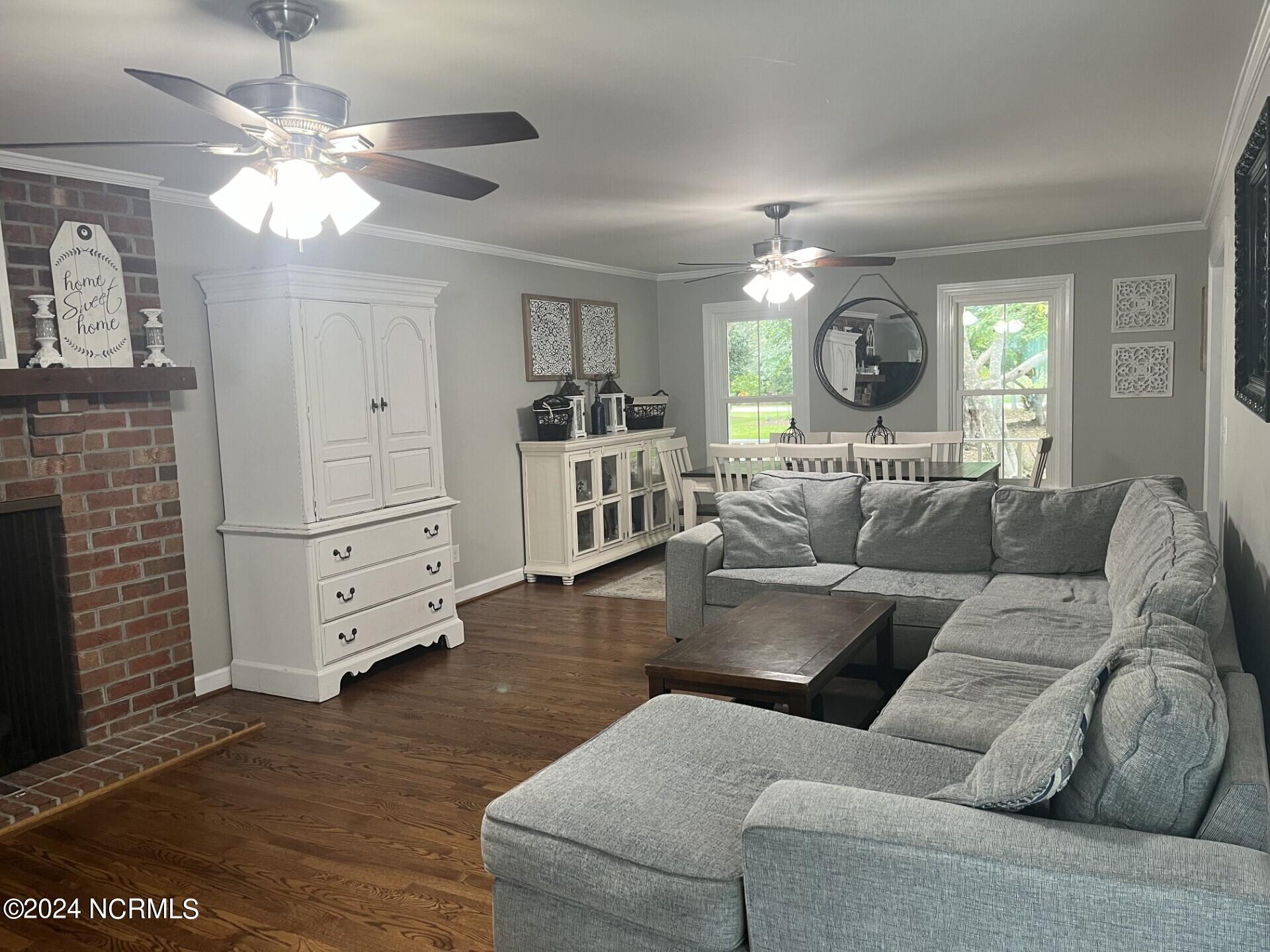 100570144 | Photo 10