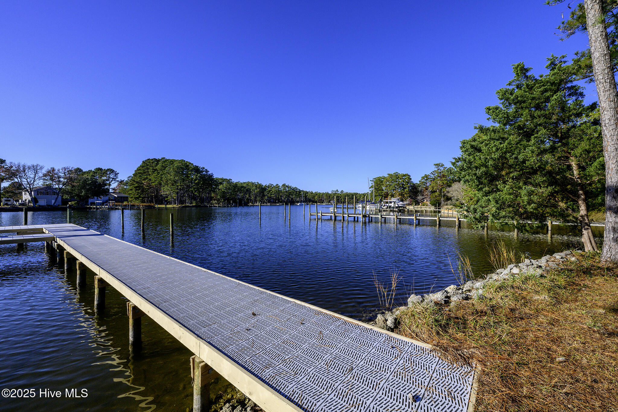 105 Trawler Lane, Merritt