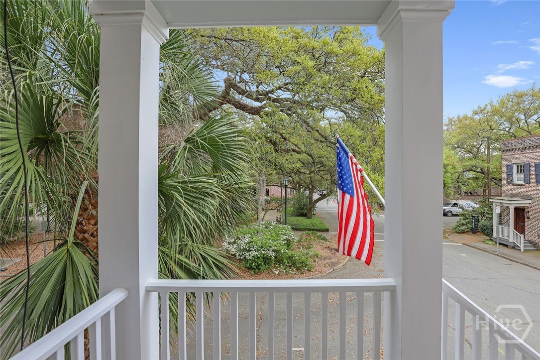 Photo 2 of Townhouse for sale at 231 Houston St, Savannah, GA 31401 | MLS# SA357987 | Listing updated on 2026-09-13