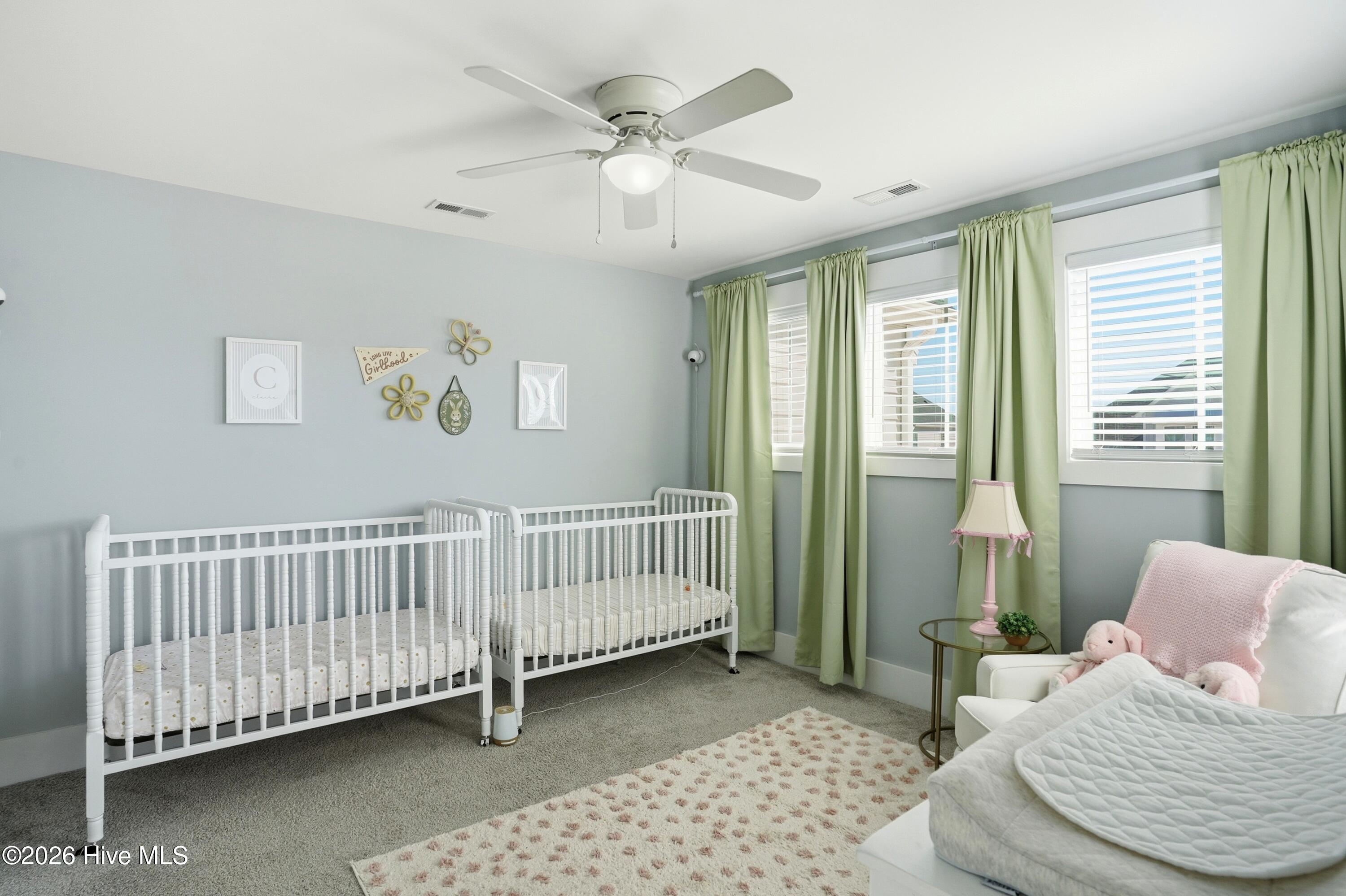 100555182 | Photo 22