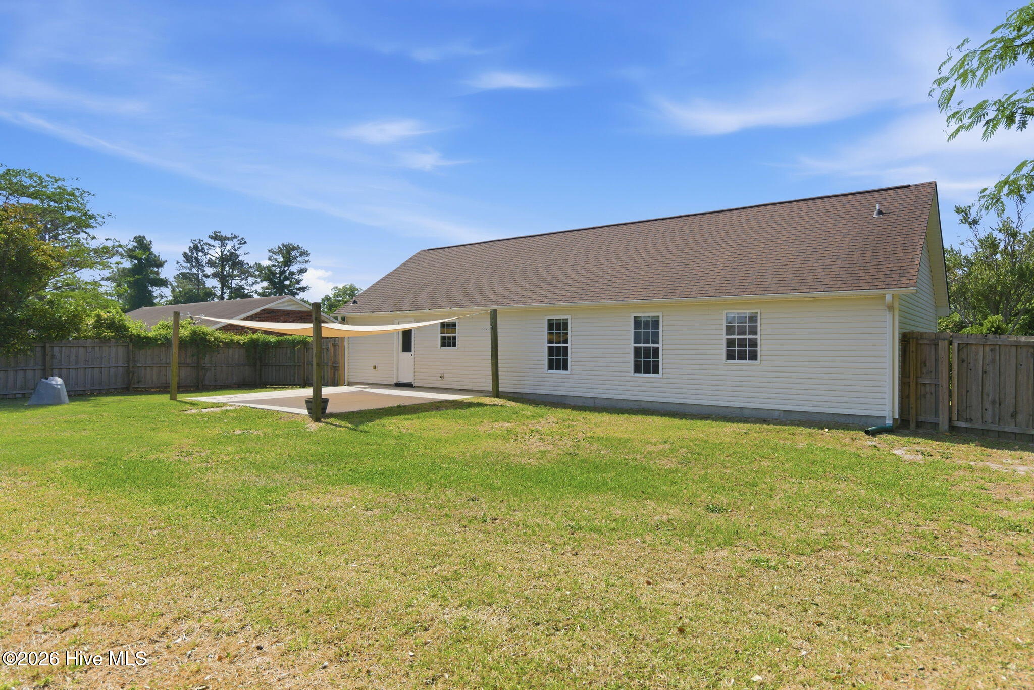 100570118 | Photo 37