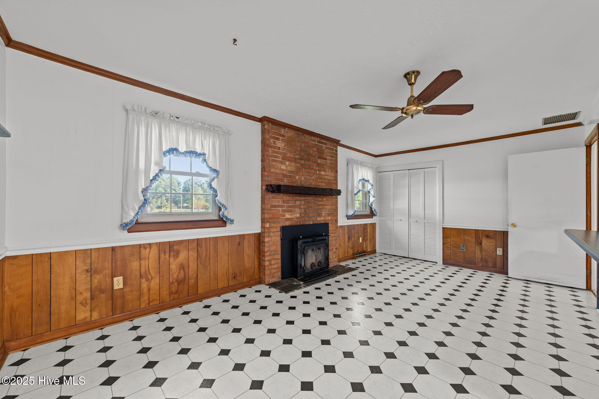 Homes for sale in Ayden, NC | 4308 Wildwood Dr, Ayden, NC 28513 | MLS# 100533436