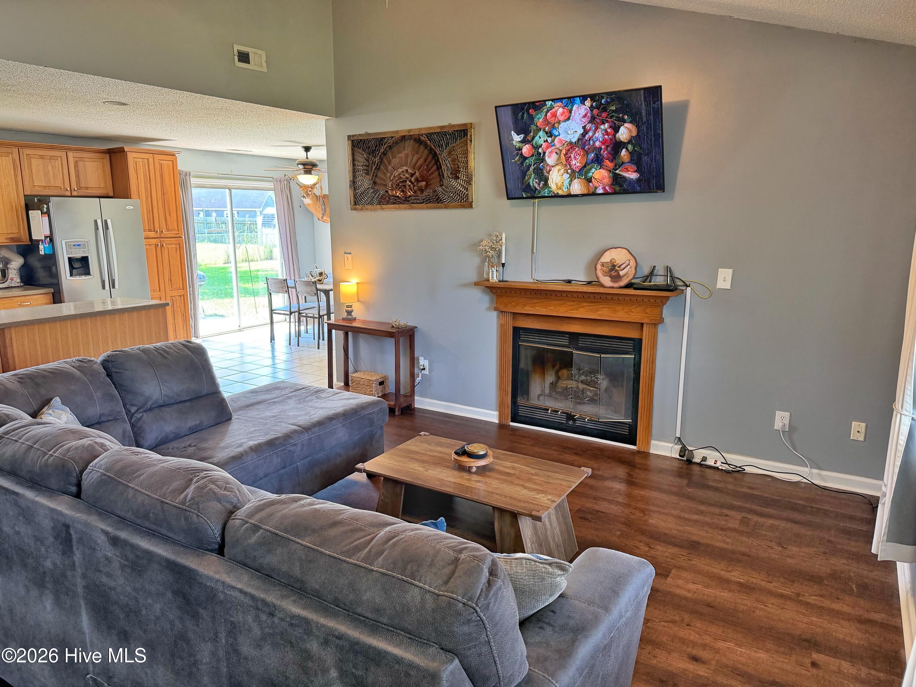 303 Marcia Court,Hubert