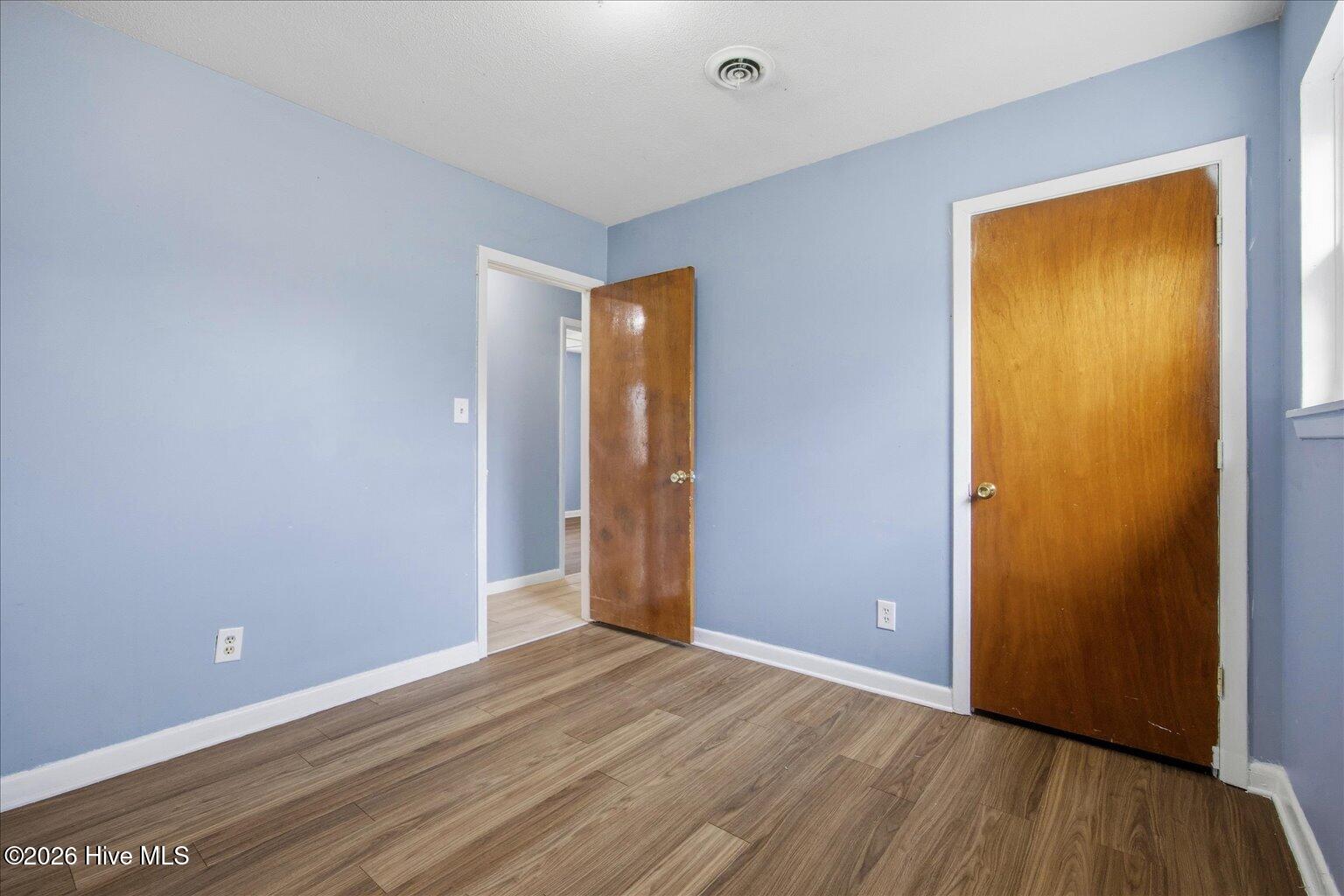 100555957 | Photo 26