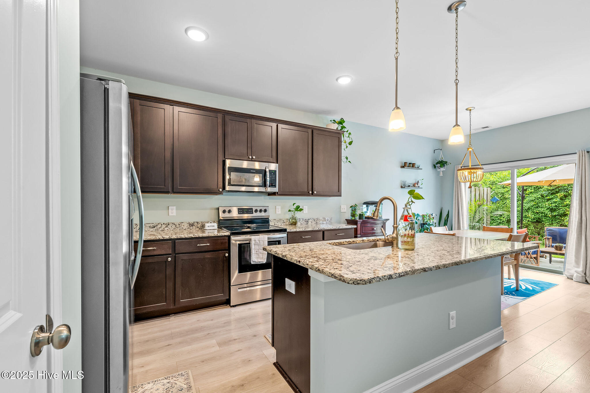 100513272 | Photo 13