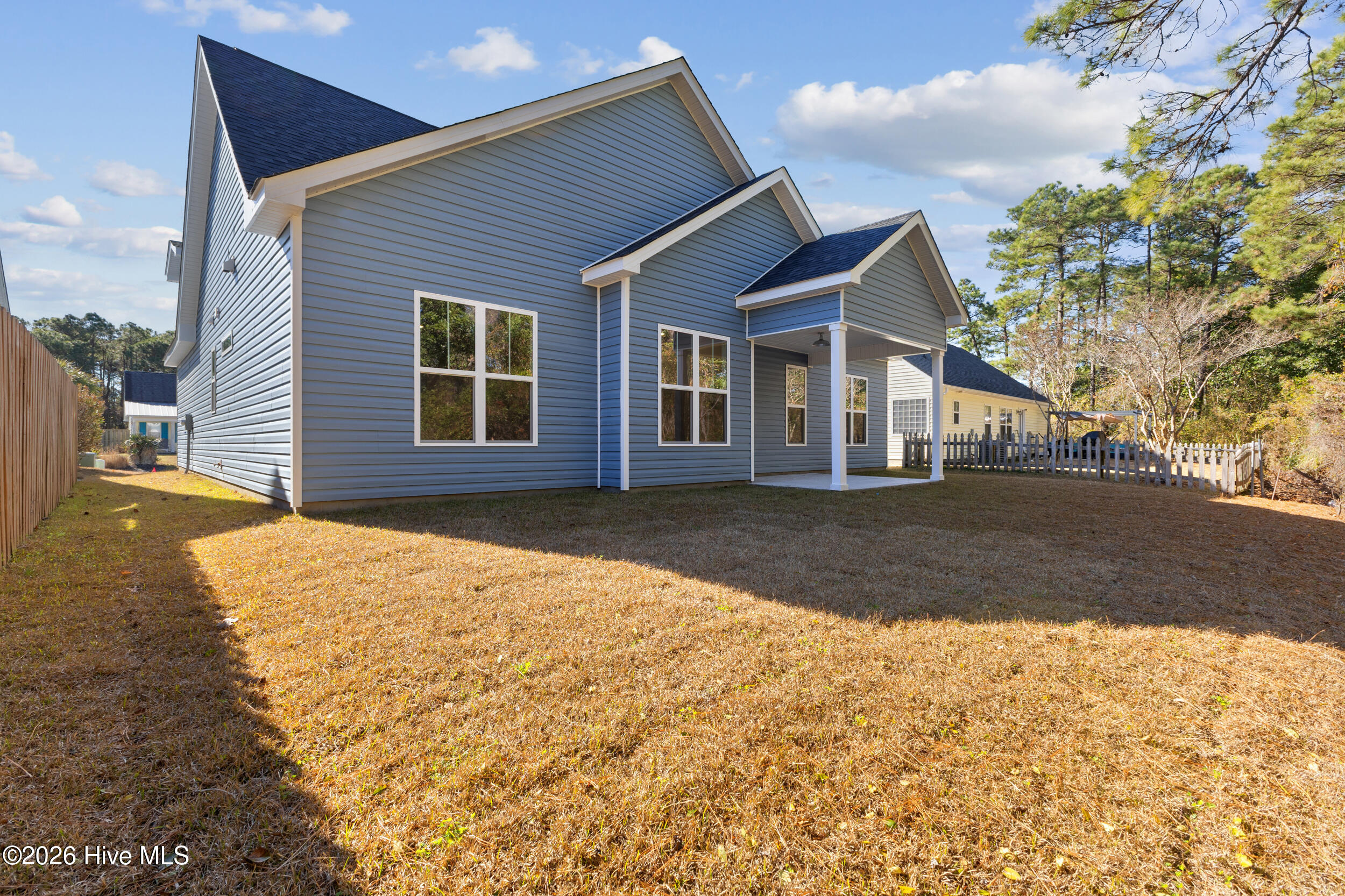 100549765 | Photo 34