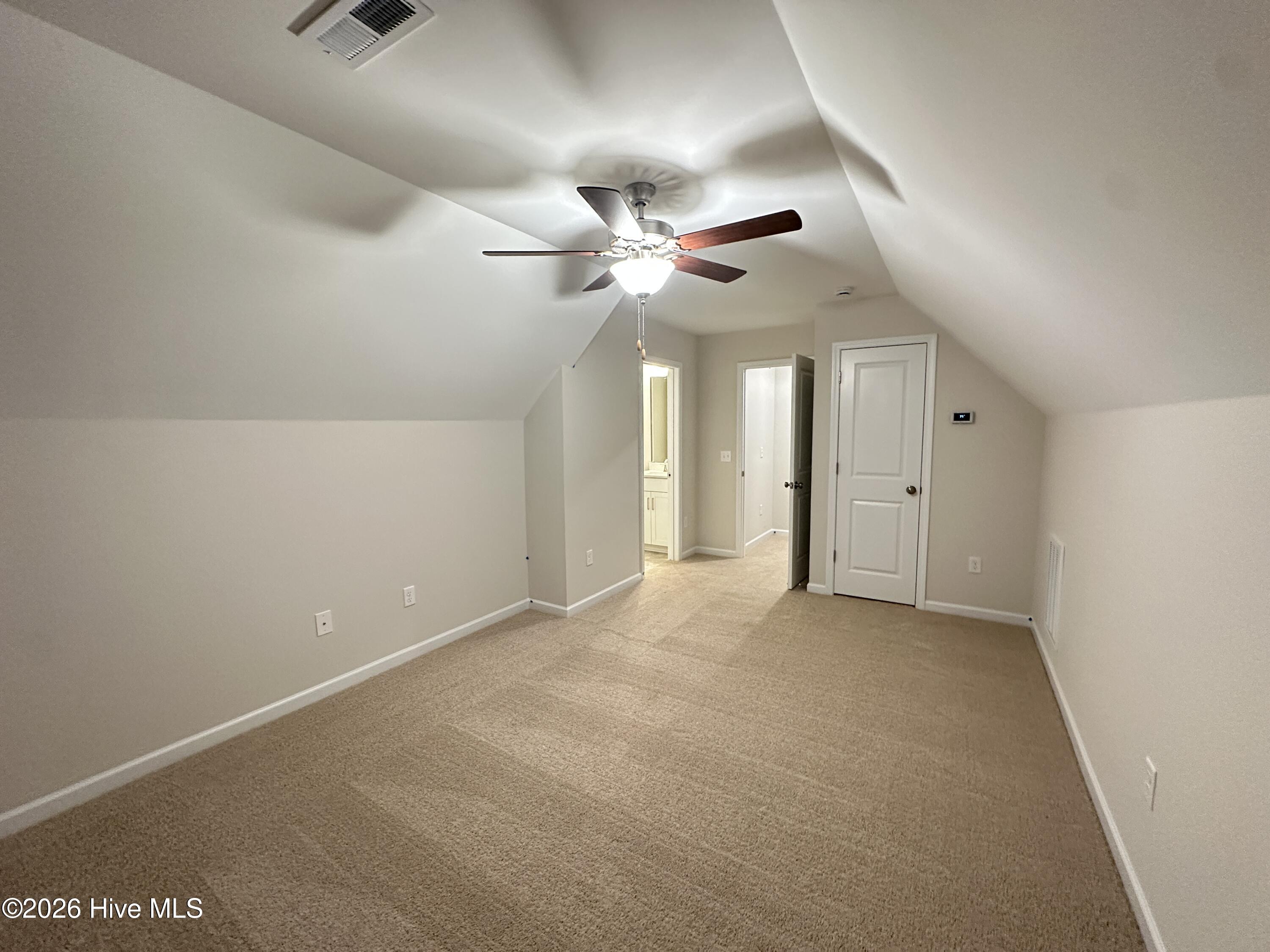 100538321 | Photo 17