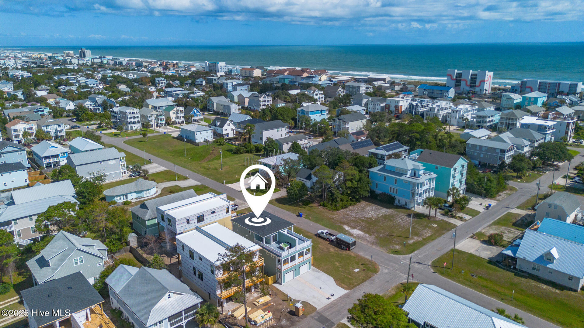 100534811 | Photo 51