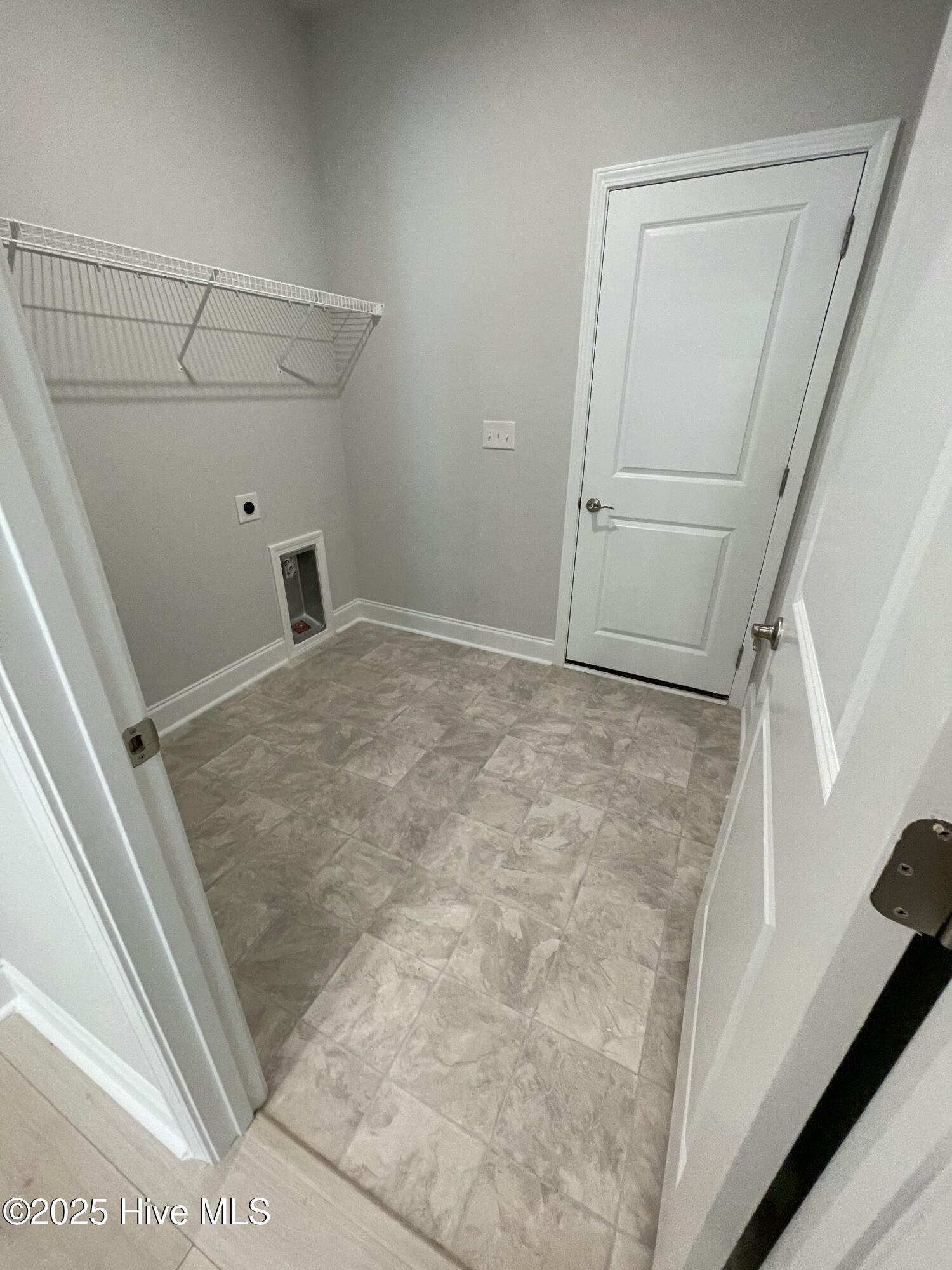 100546686 | Photo 33