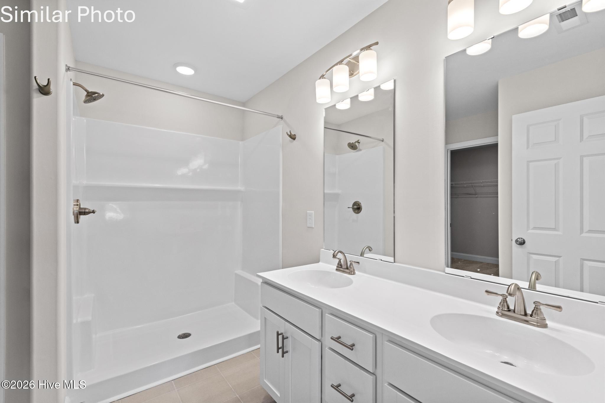 100552213 | Photo 35