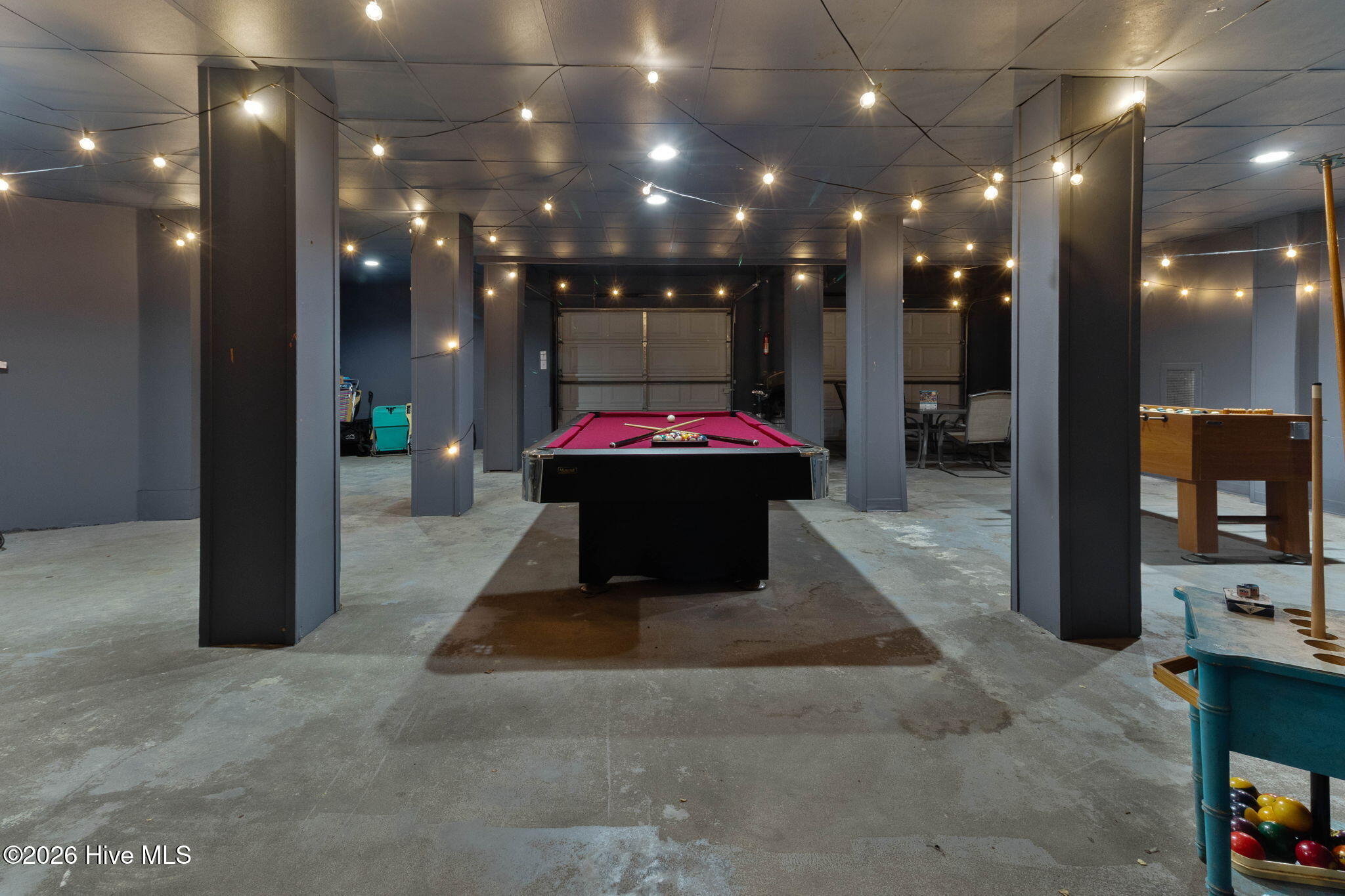 100555843 | Photo 35