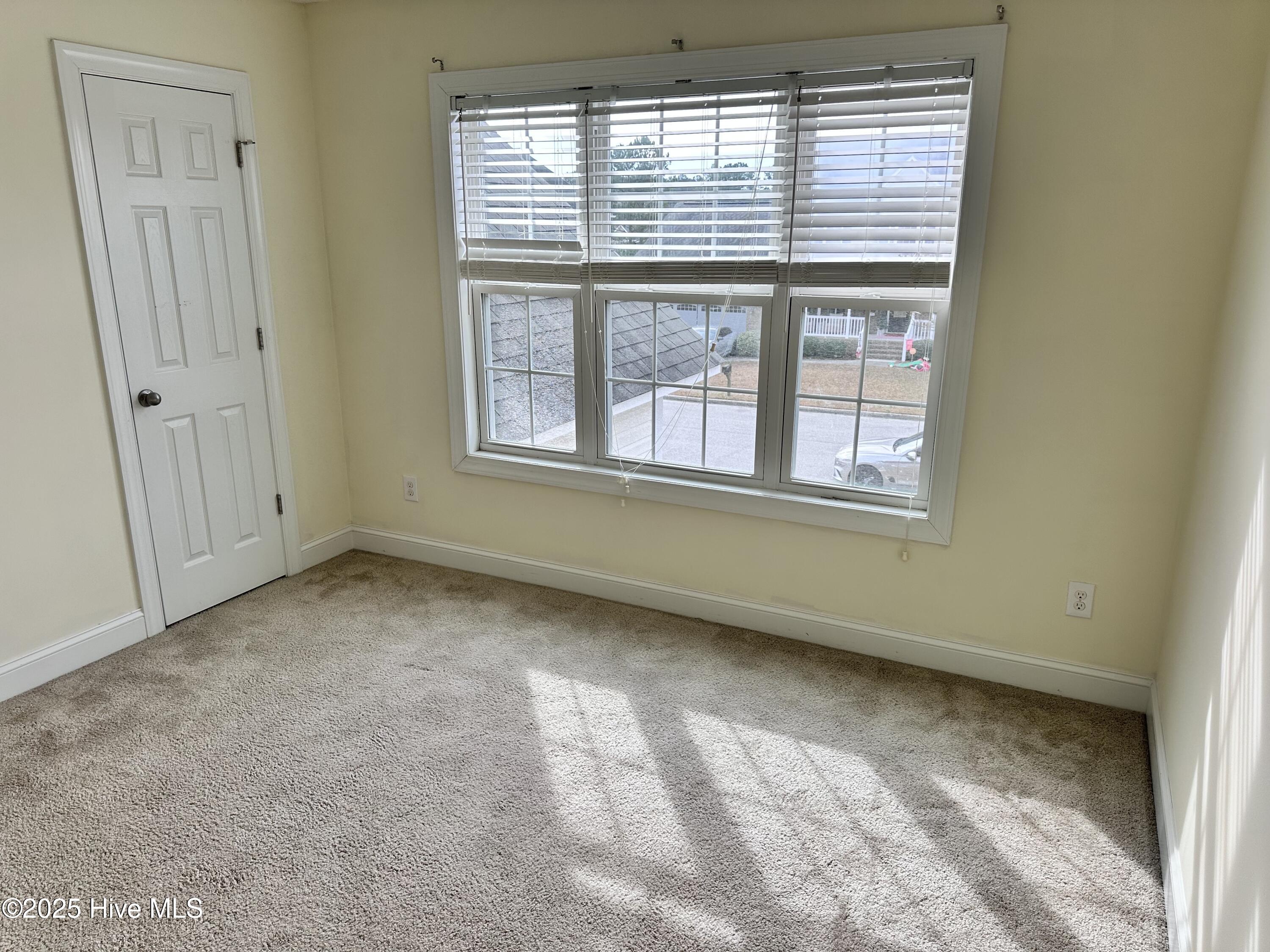 100545528 | Photo 25