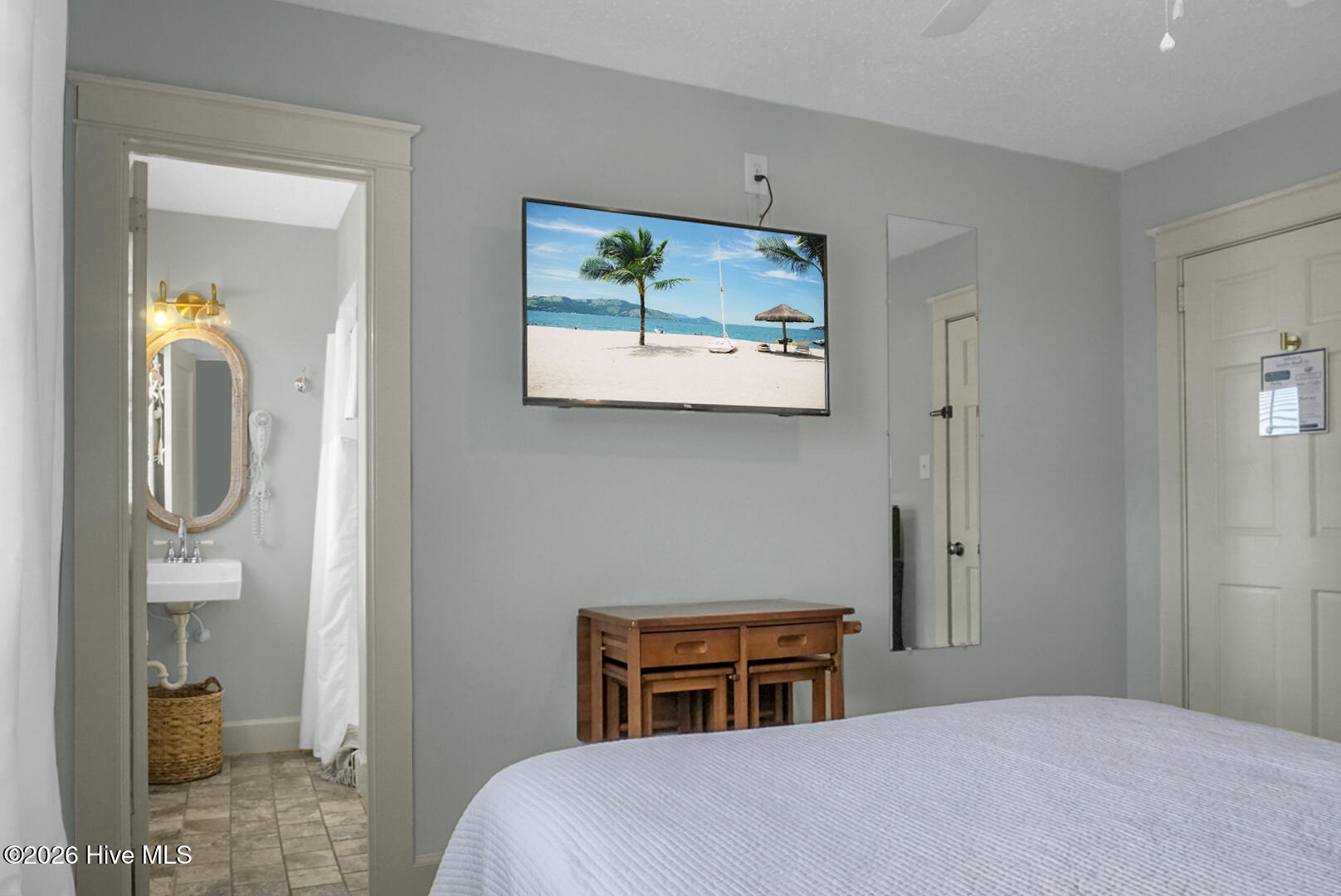 100555839 | Photo 58