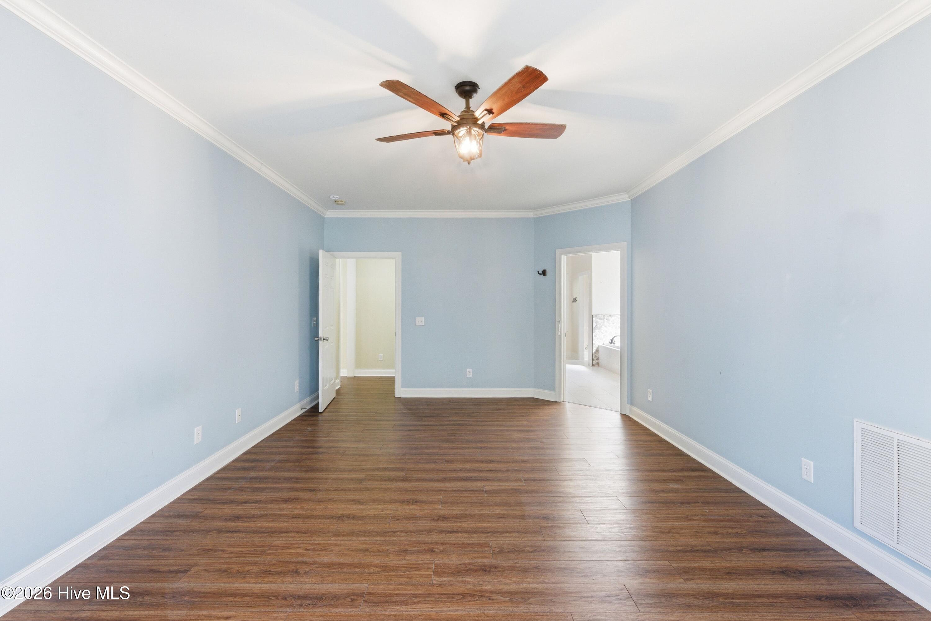 100564216 | Photo 21