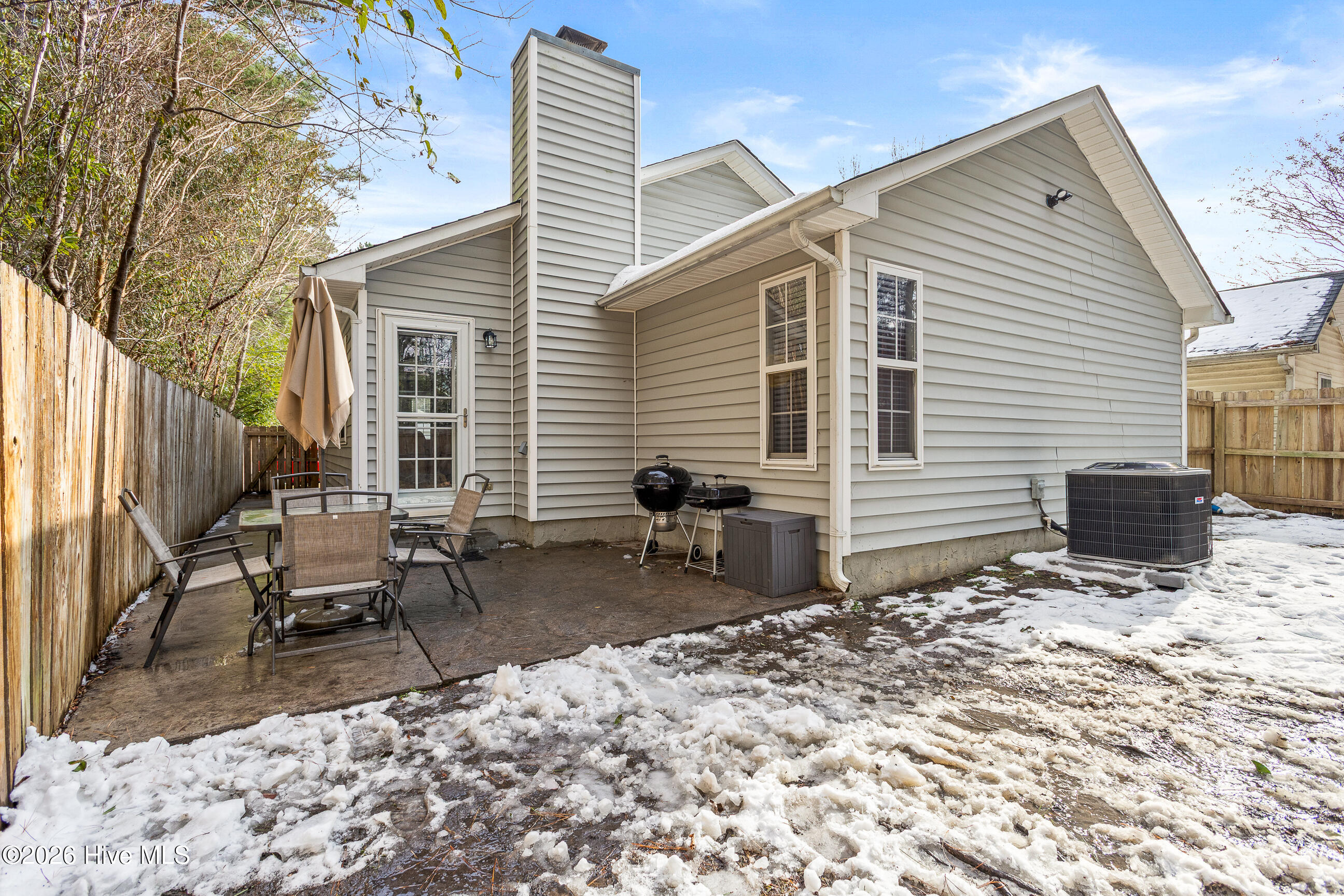 100553126 | Photo 23