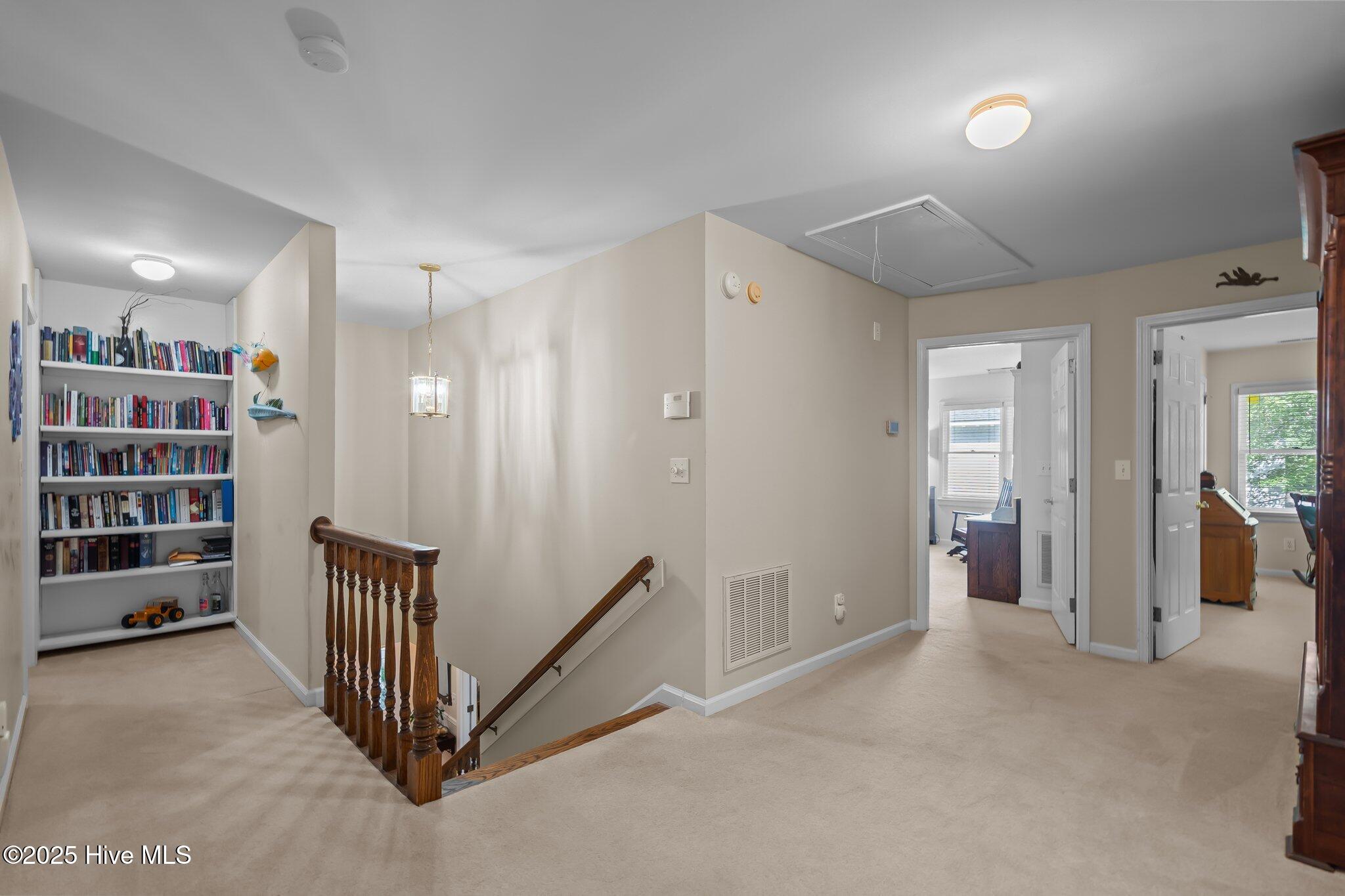 100507582 | Photo 25