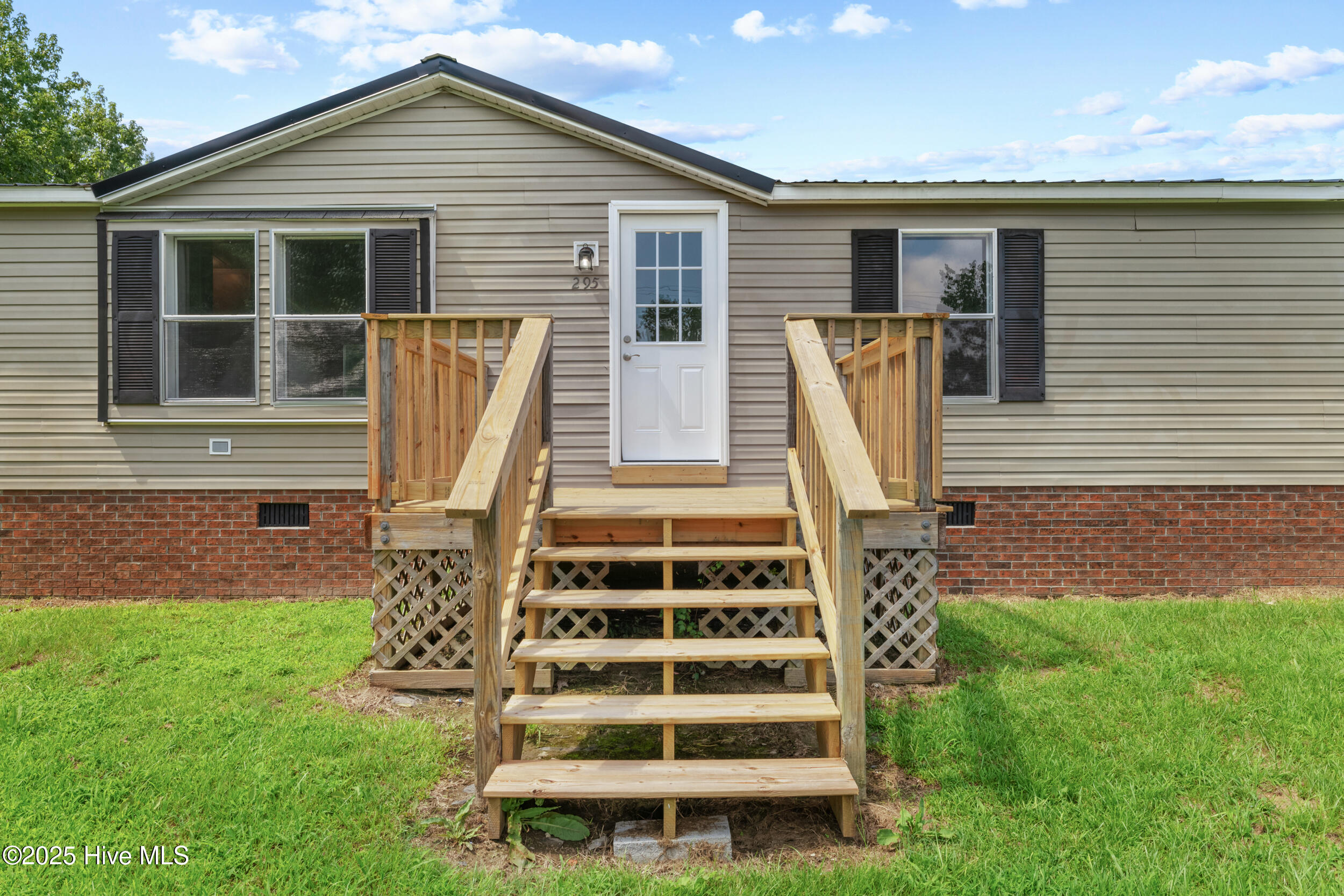 295 Francktown Road, Richlands, NC 28574 – photo 4: 025a3316