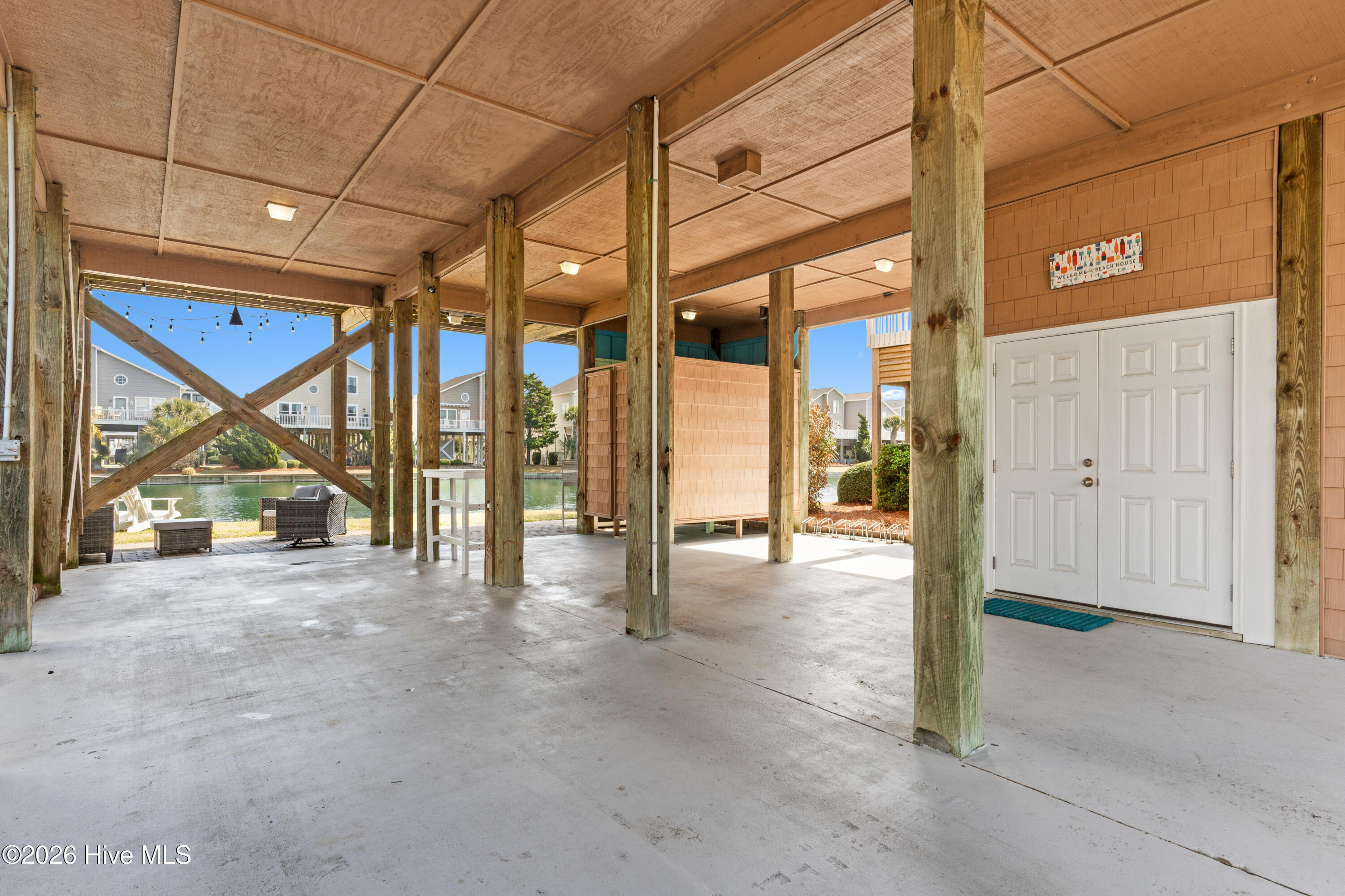 100560754 | Photo 53