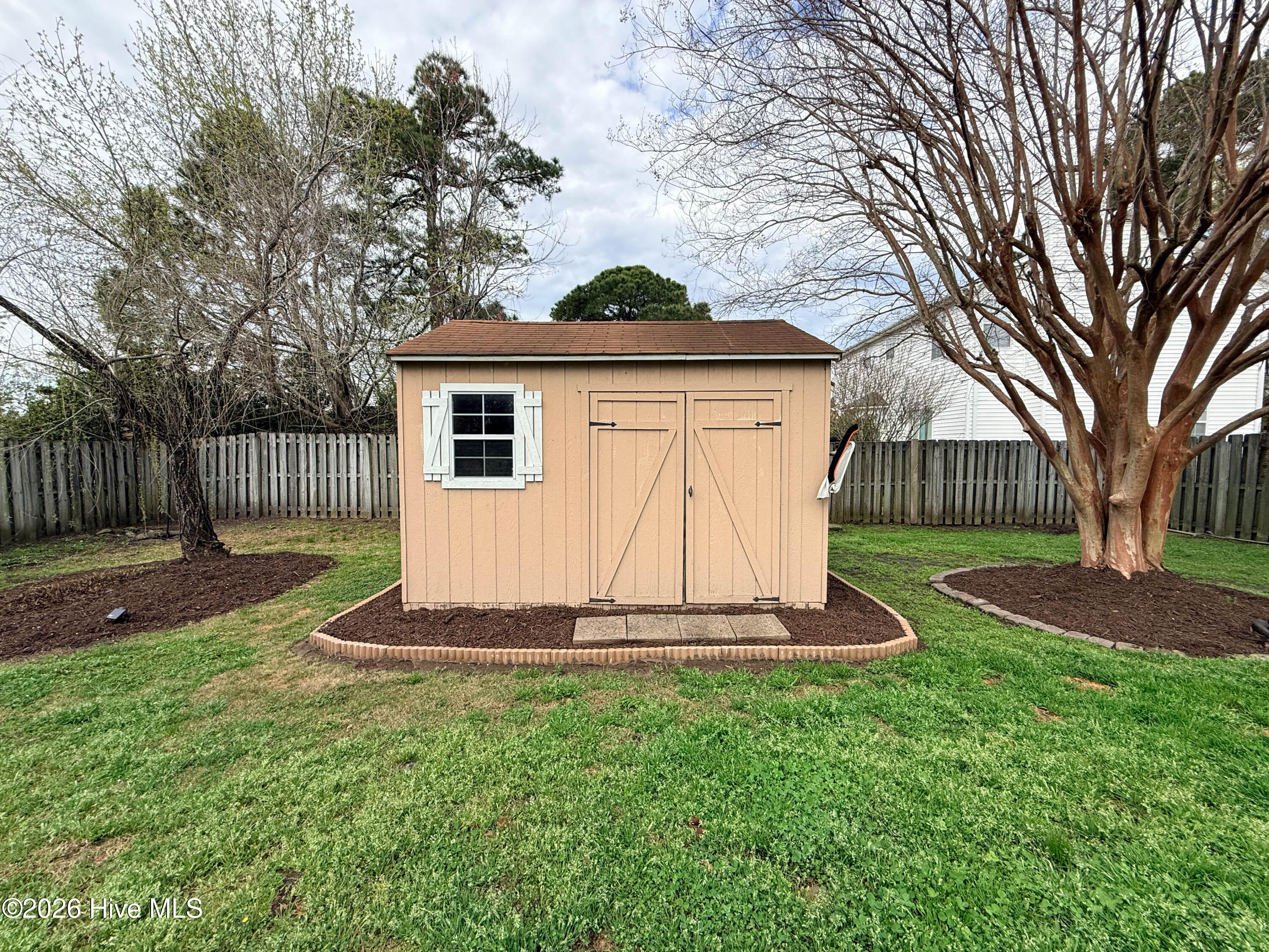 100559708 | Photo 74