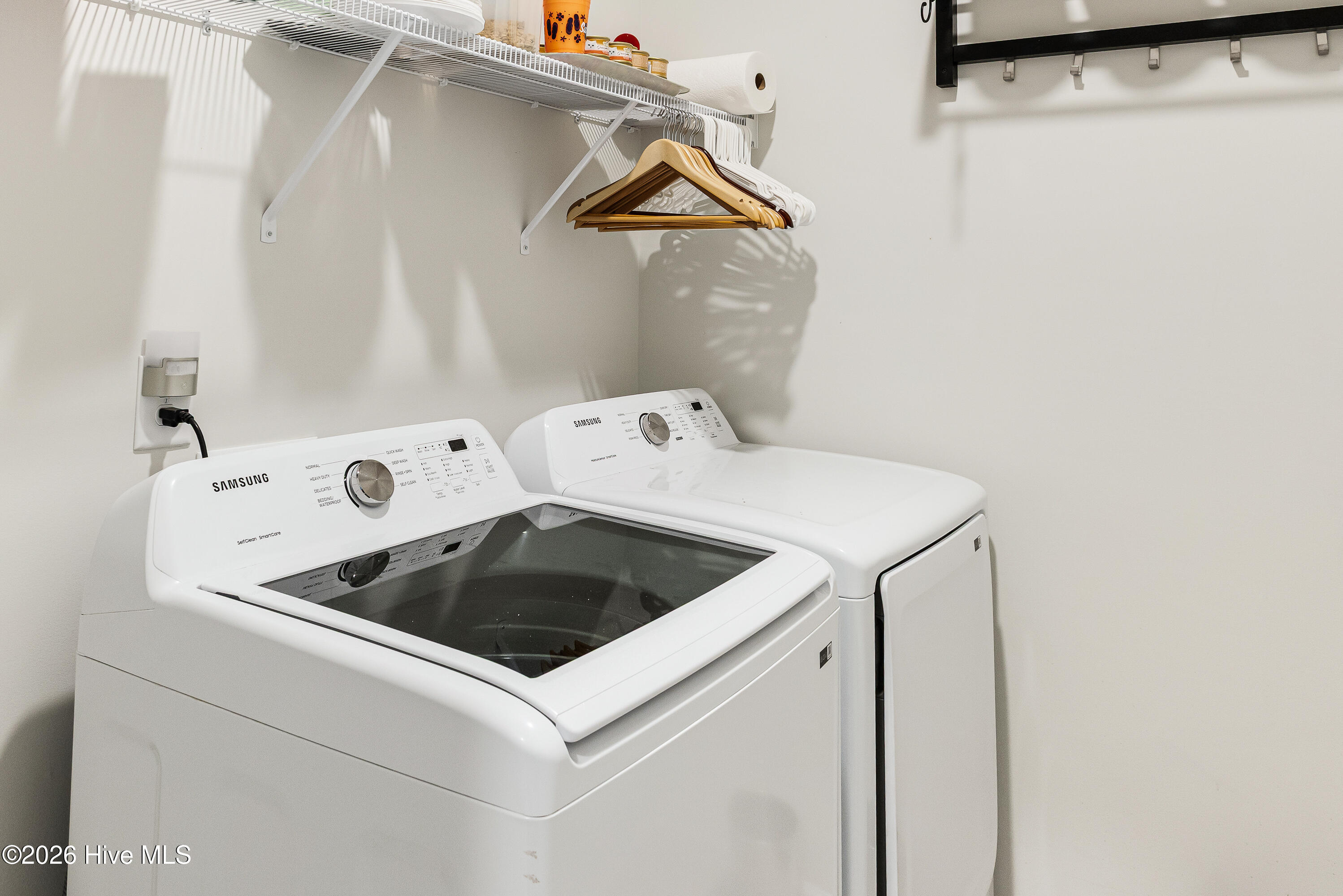 100564699 | Photo 20