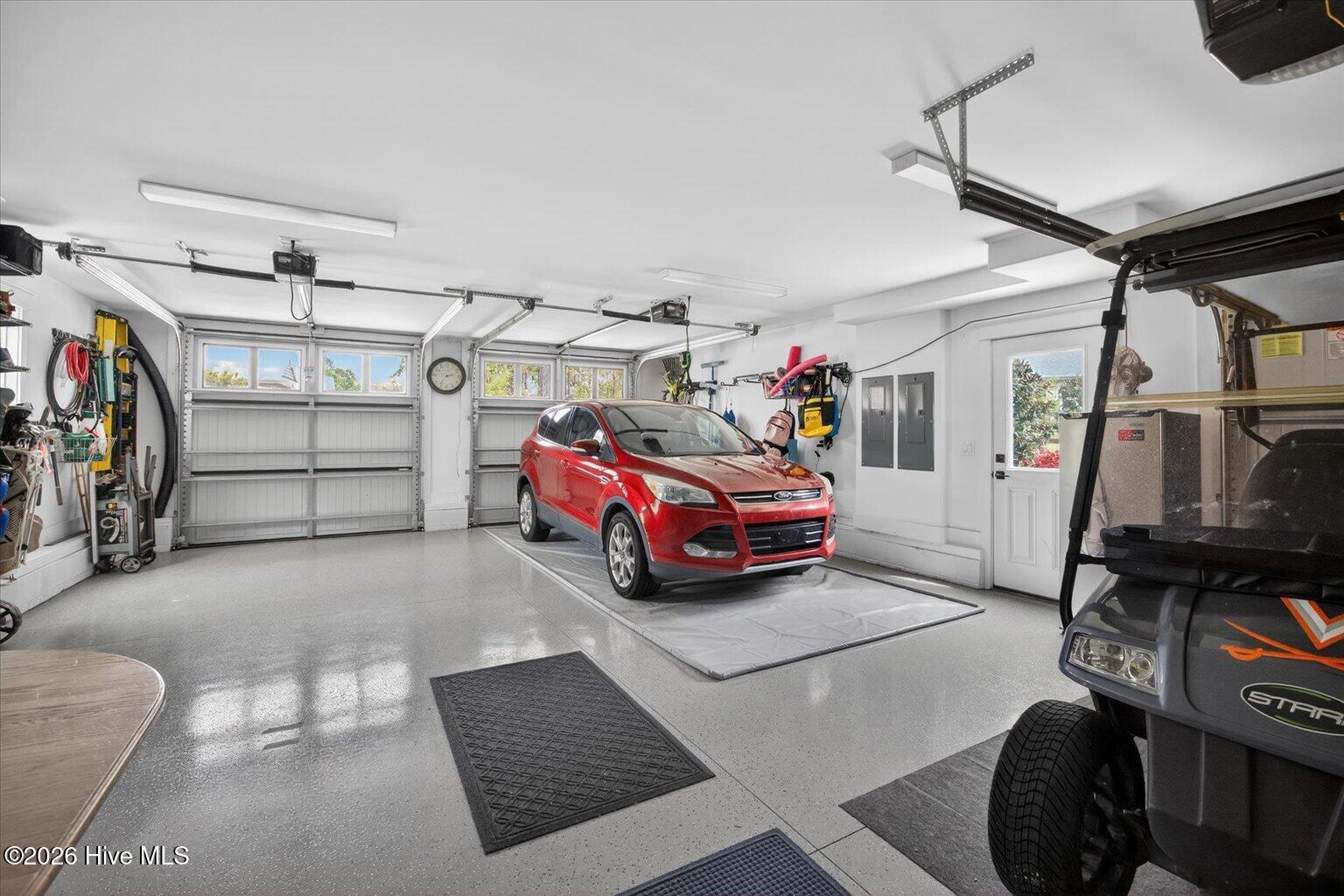 100566266 | Photo 54