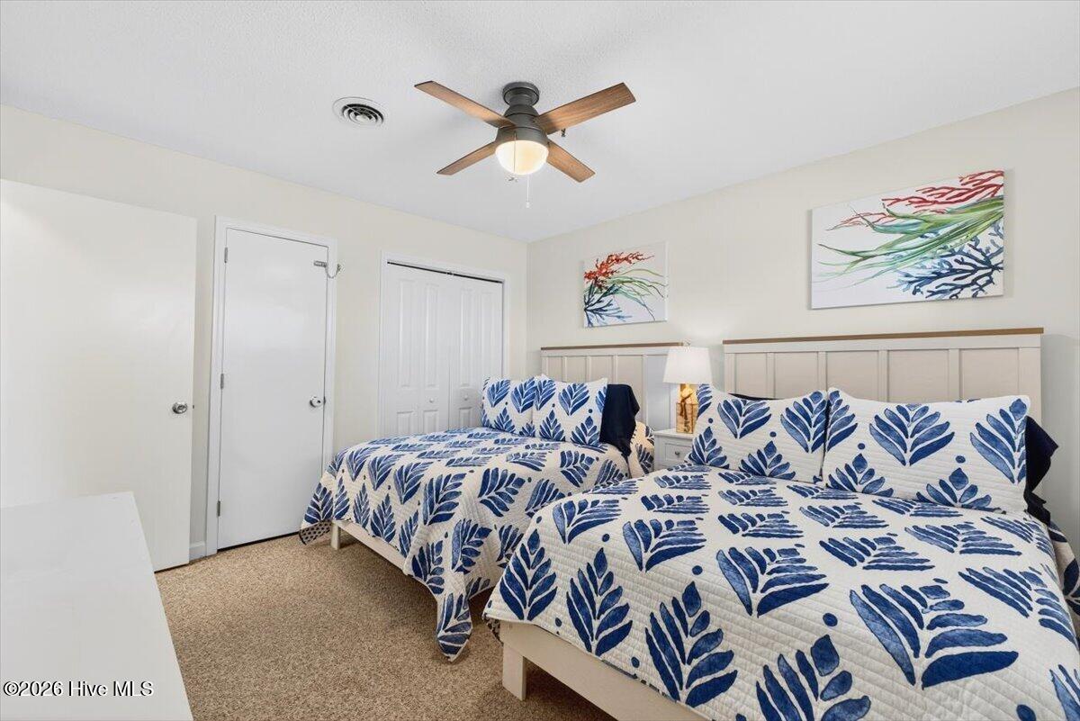 100549270 | Photo 34