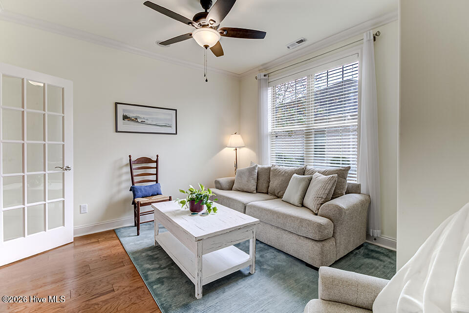 100548216 | Photo 30