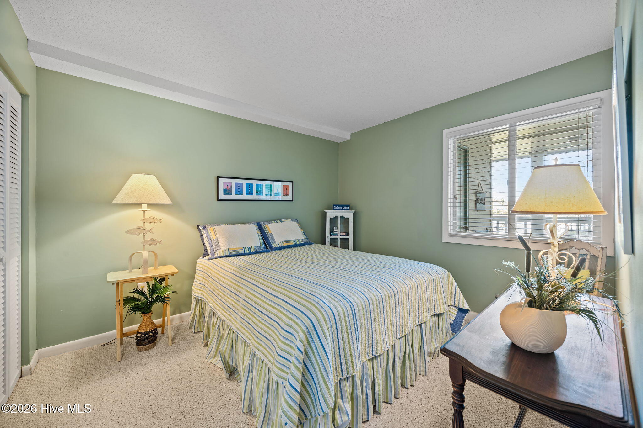 100565506 | Photo 20