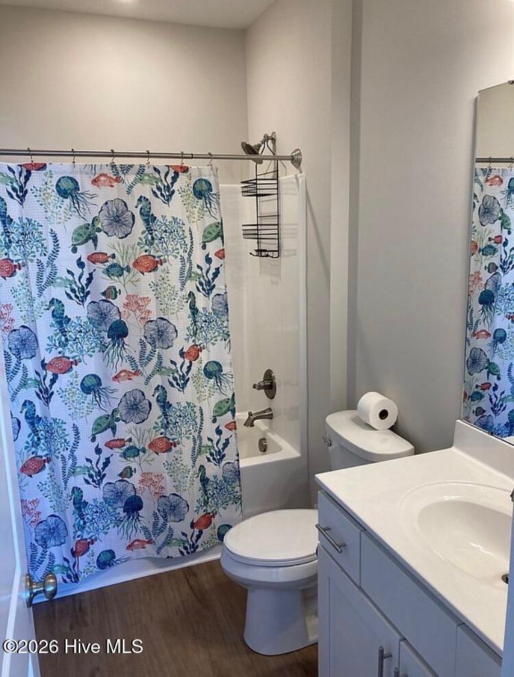 100566318 | Photo 24