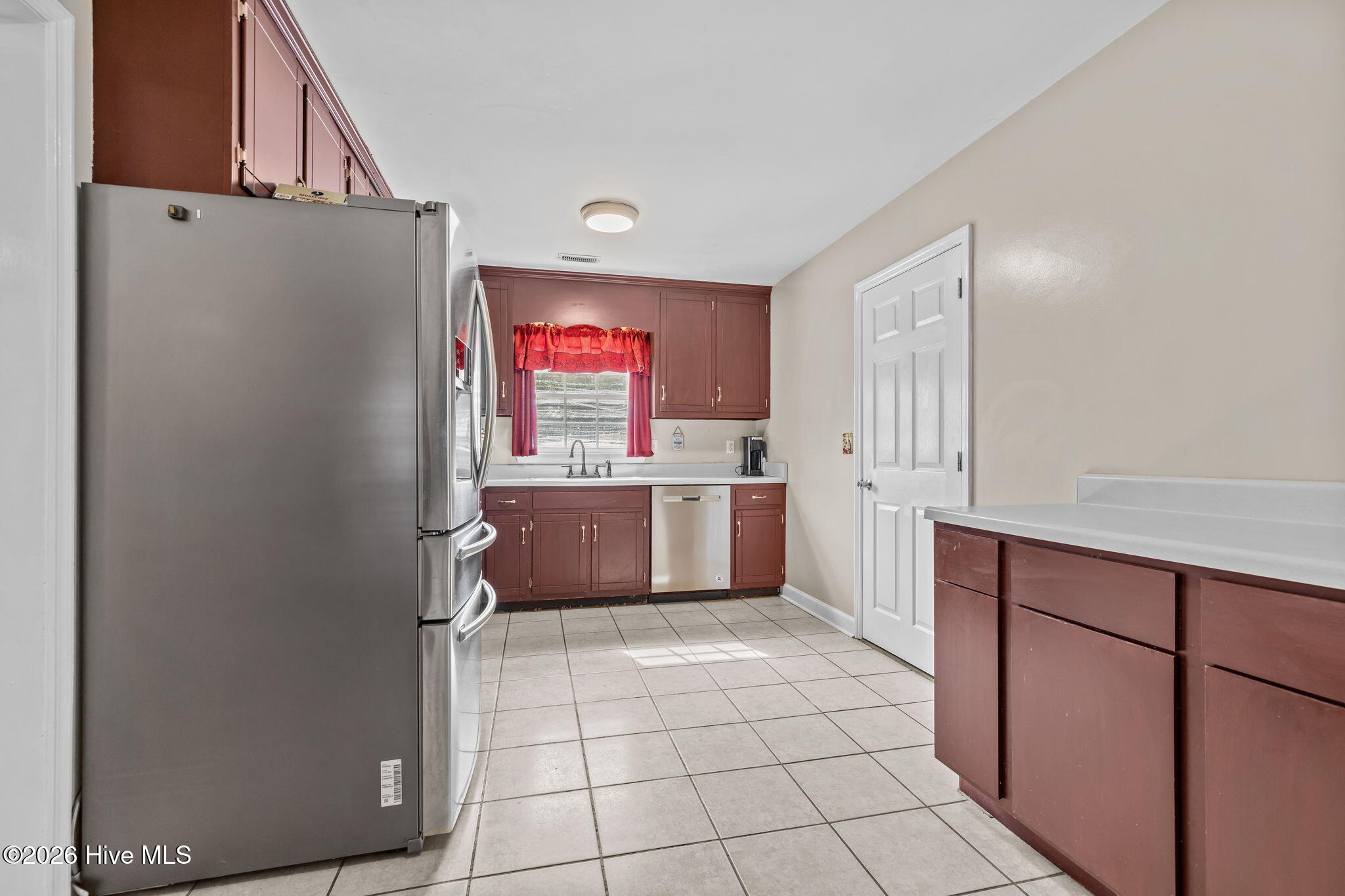 713 James Drive,Newport