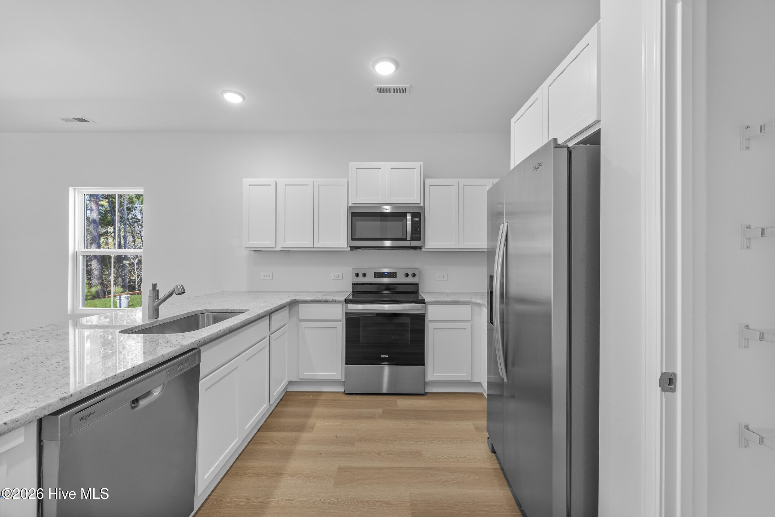 100556488 | Photo 29