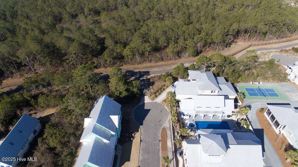 100538863 | Photo 49