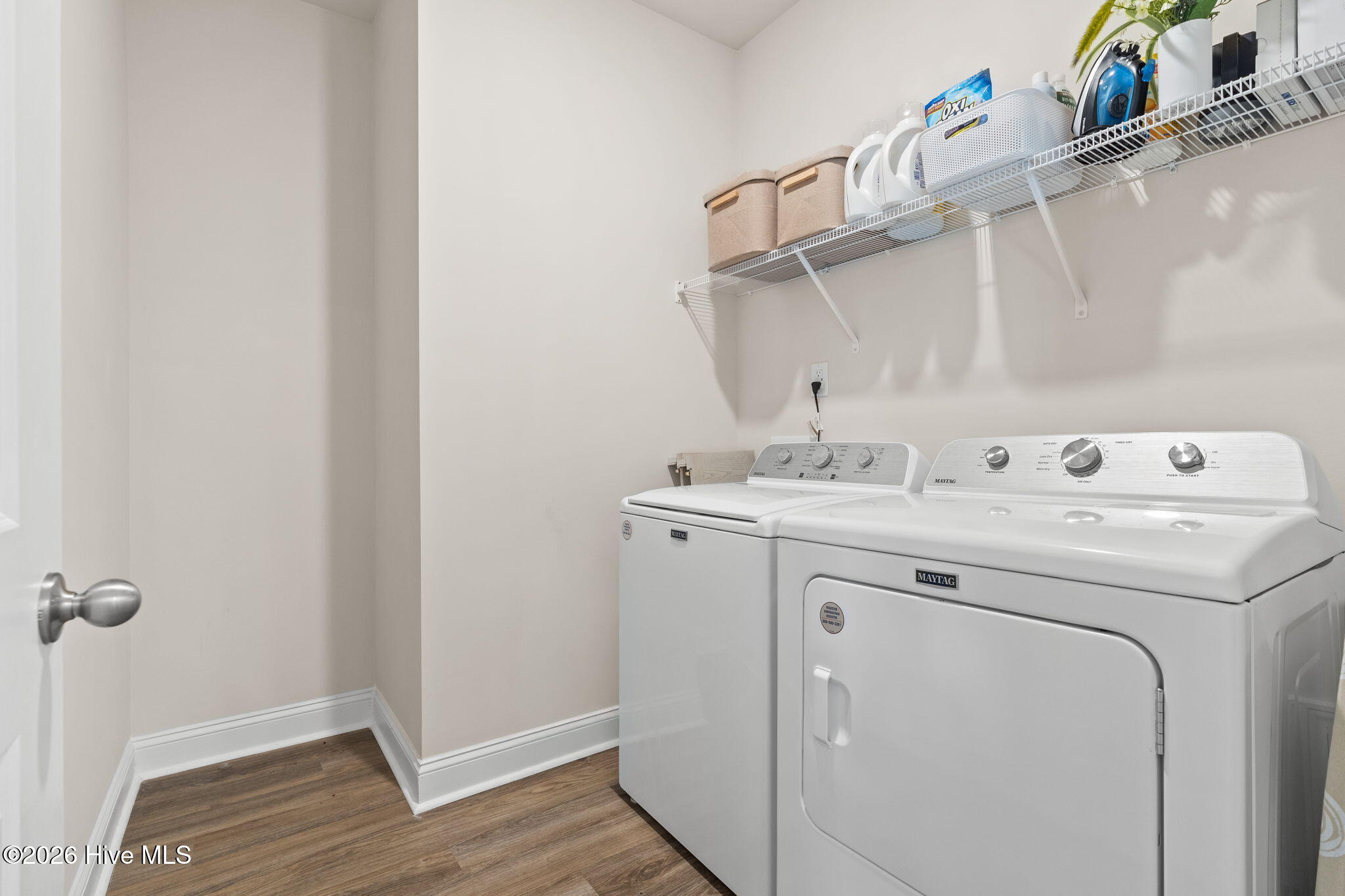 100555775 | Photo 25