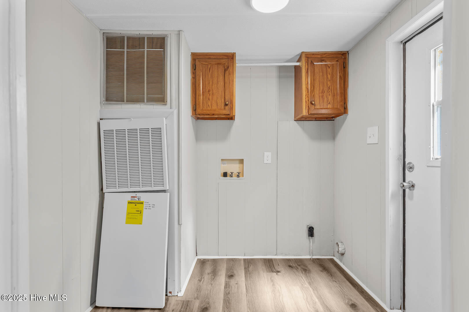 100565795 | Photo 14