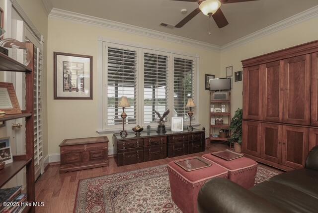 100515842 | Photo 86