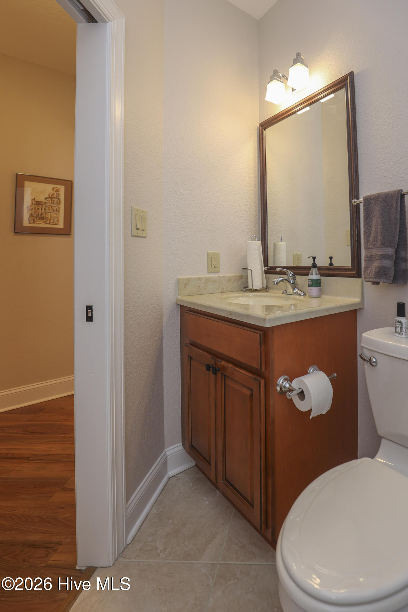 100564942 | Photo 96