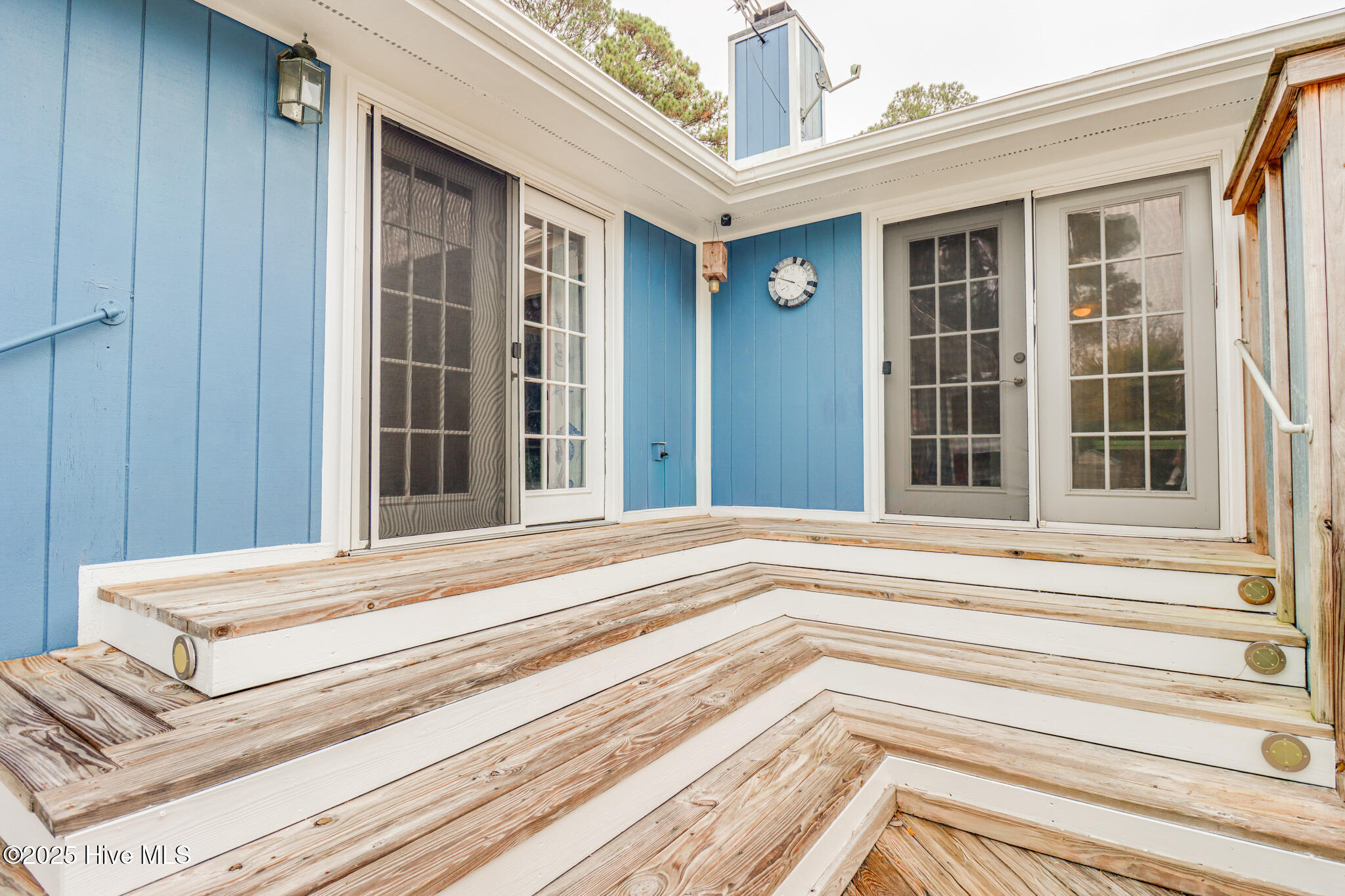 100544057 | Photo 36