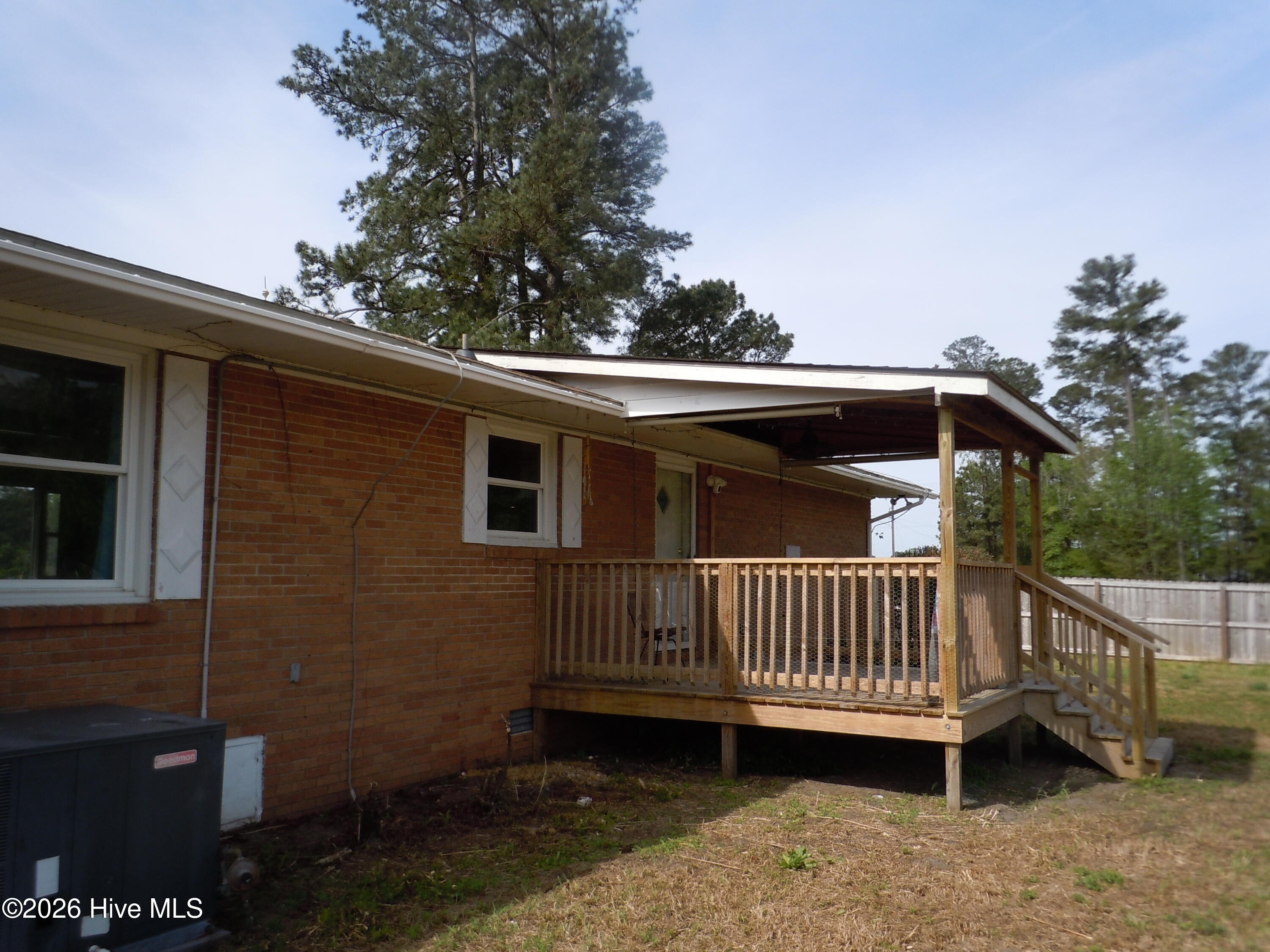 100565752 | Photo 68