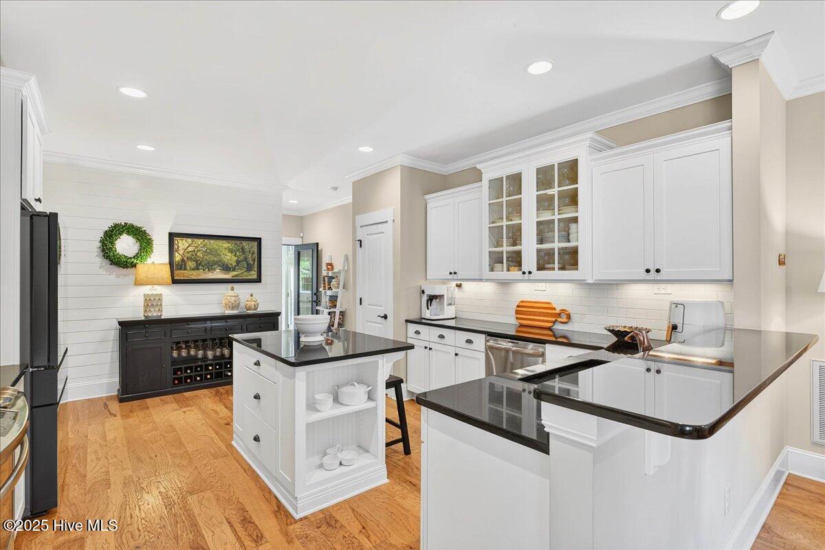 818 Cades Trail, Southport, NC 28461 – photo 14: 16-Kahuna Photo-34