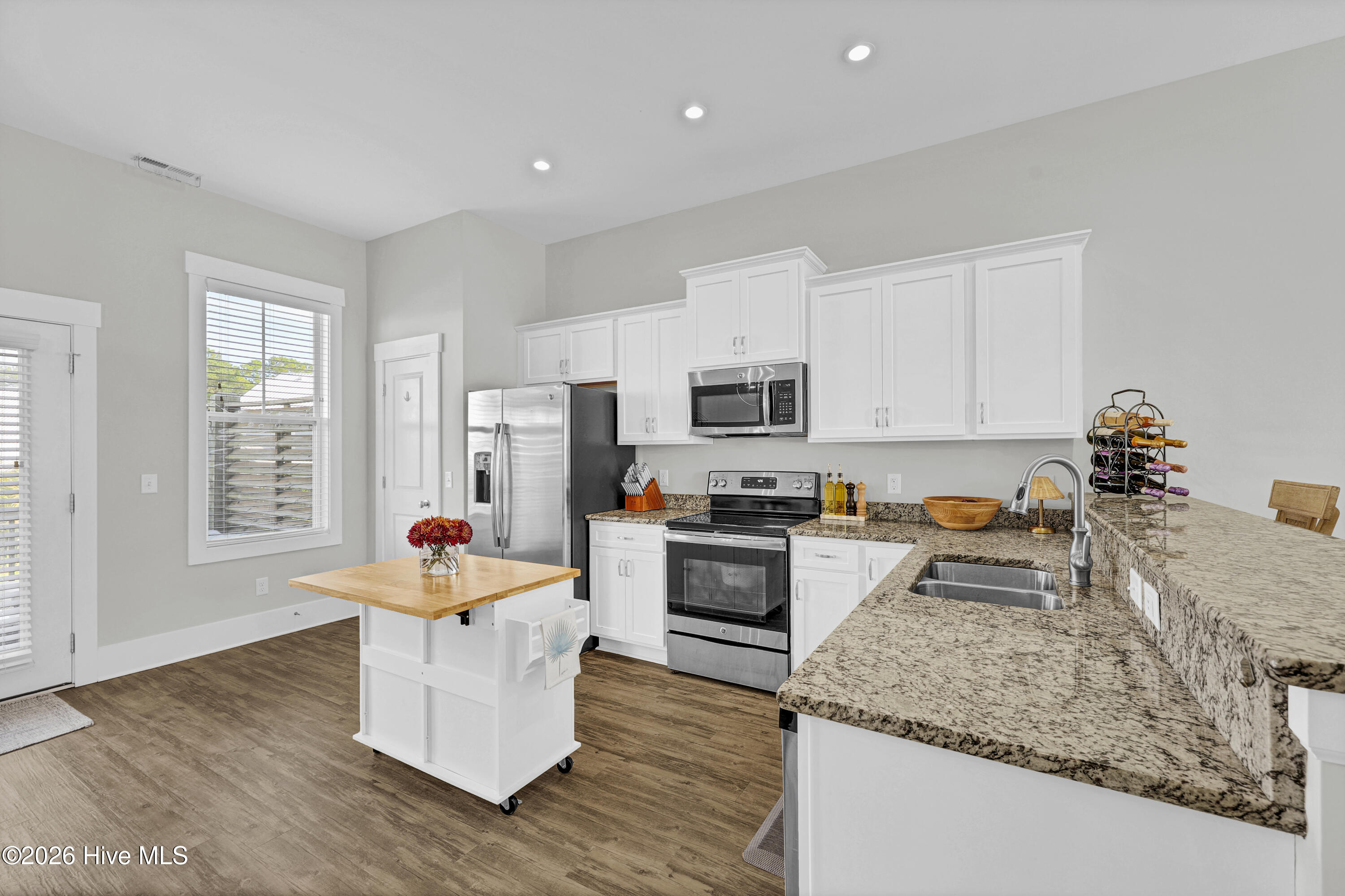 6024 Richard Bradley Drive, Wilmington, NC 28409 – photo 13: IMG_2851