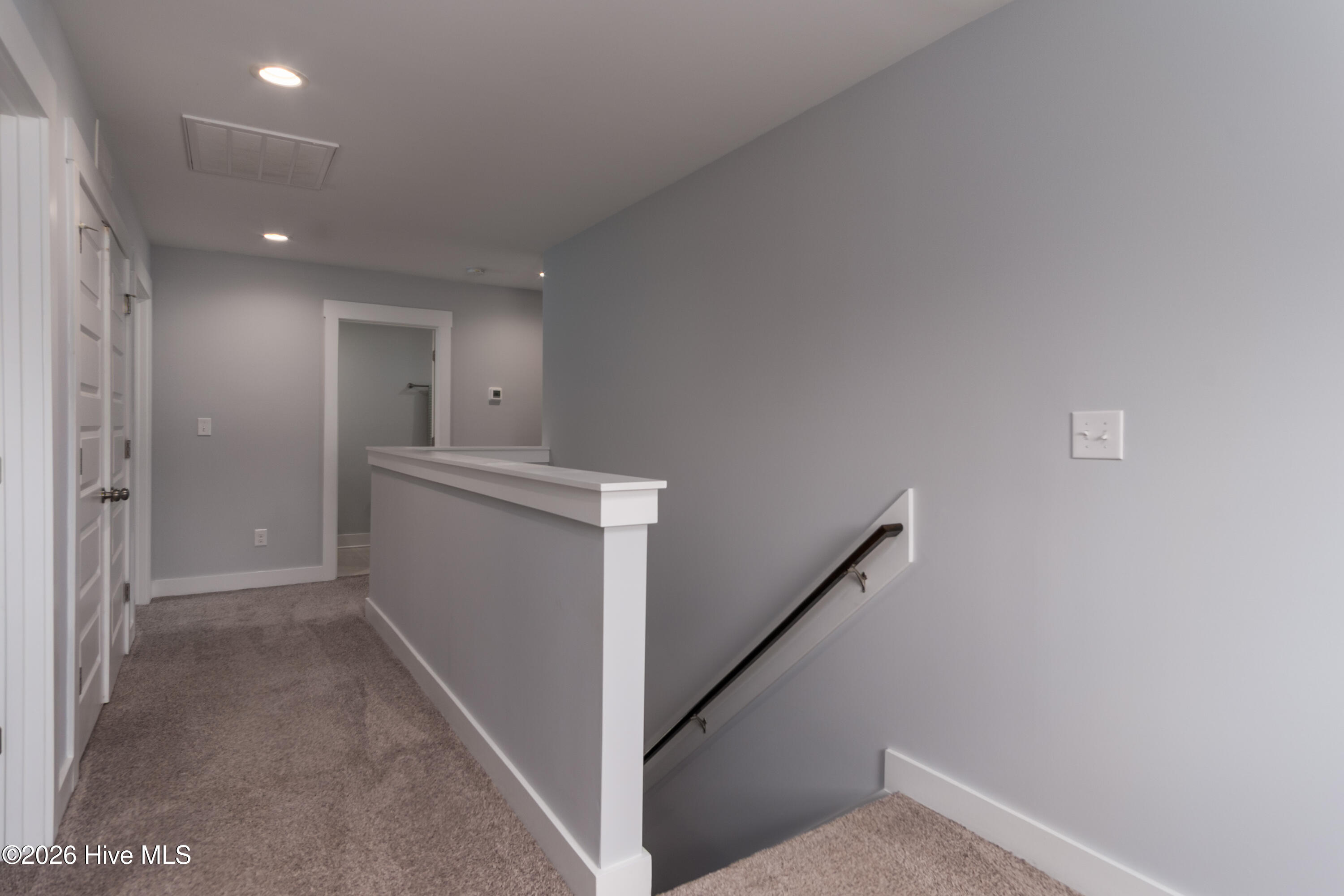 100558497 | Photo 28