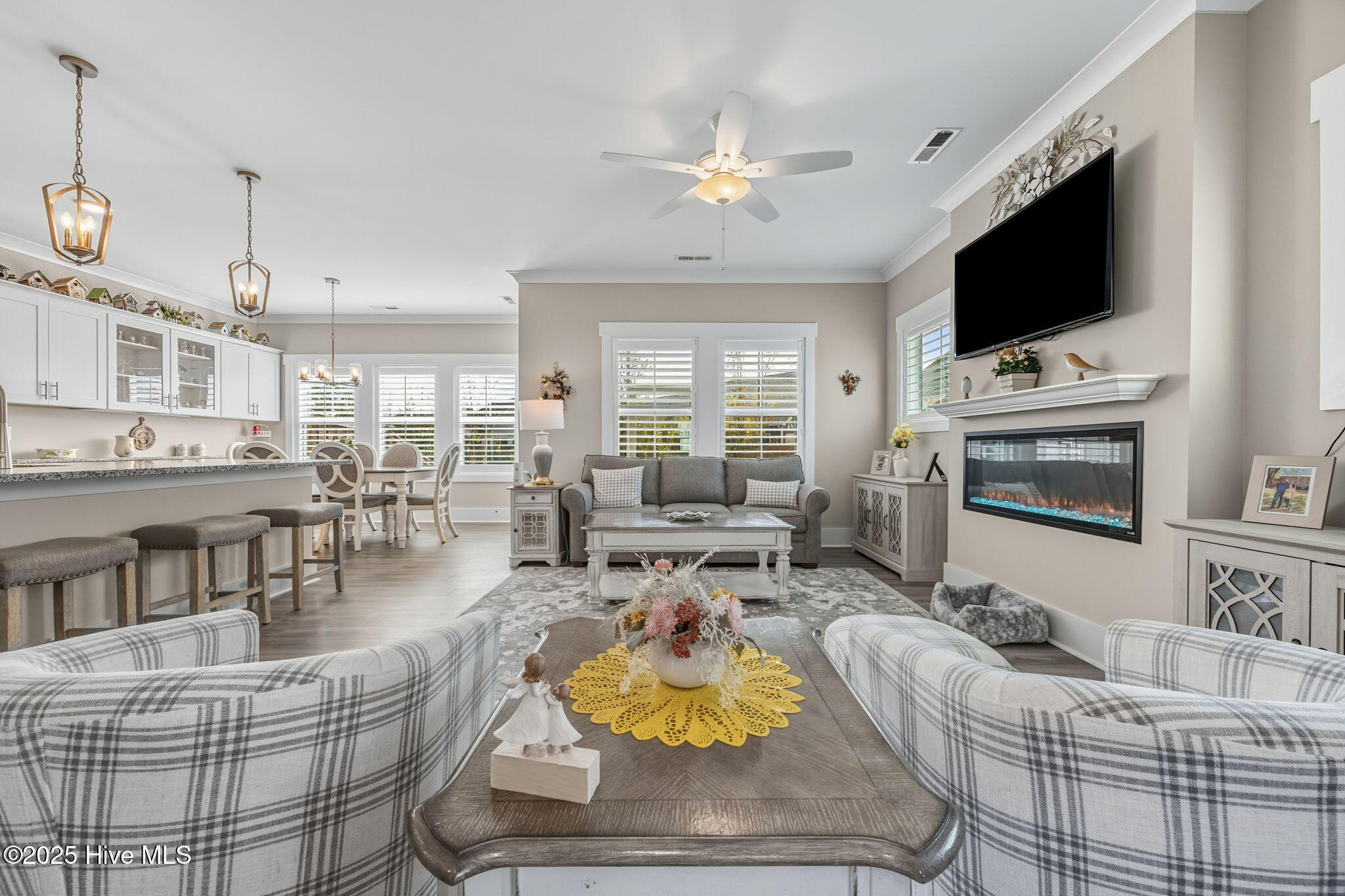 100533920 | Photo 10