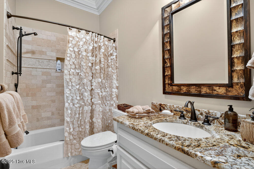 100544850 | Photo 67