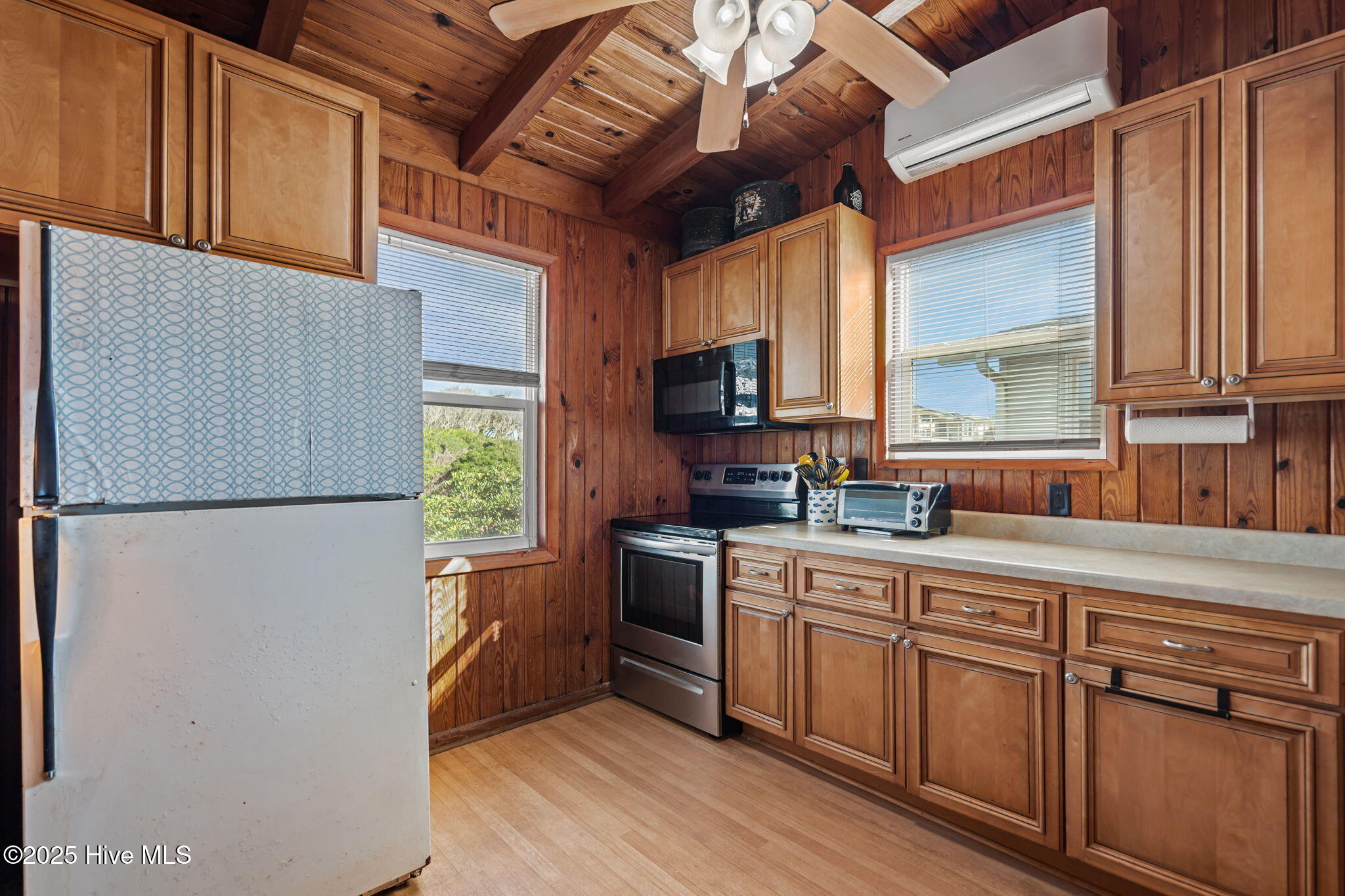 100539644 | Photo 24